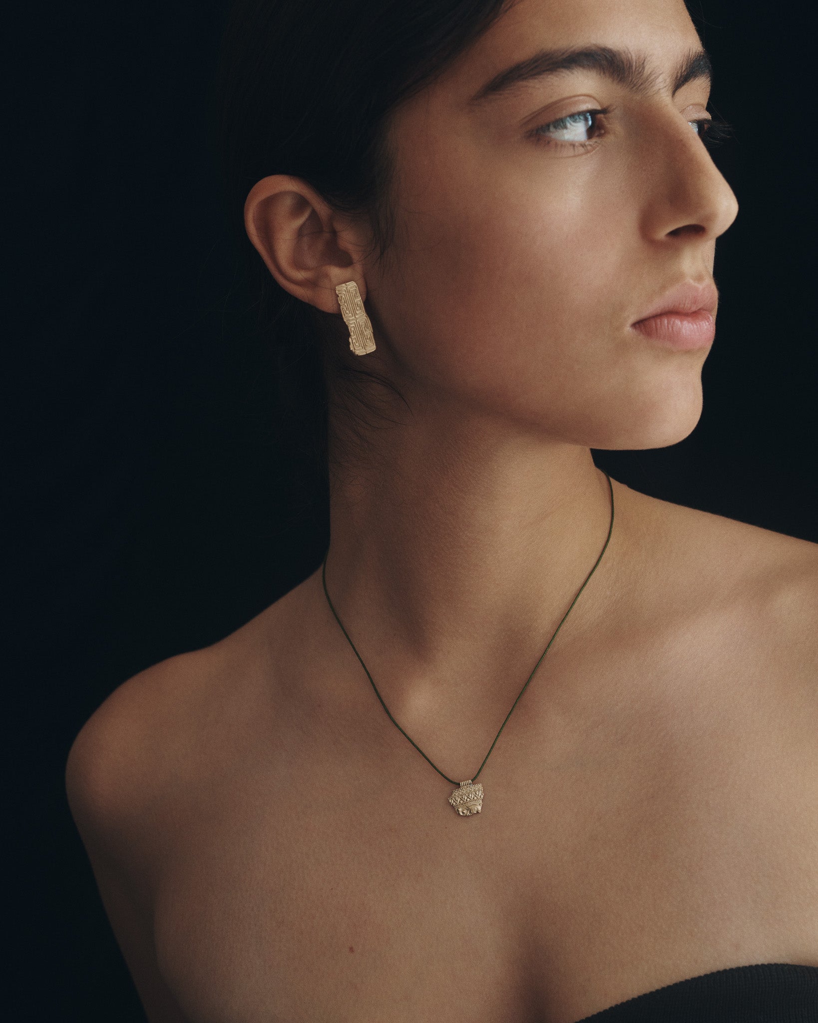 Relic VII Necklace Green Solid Gold