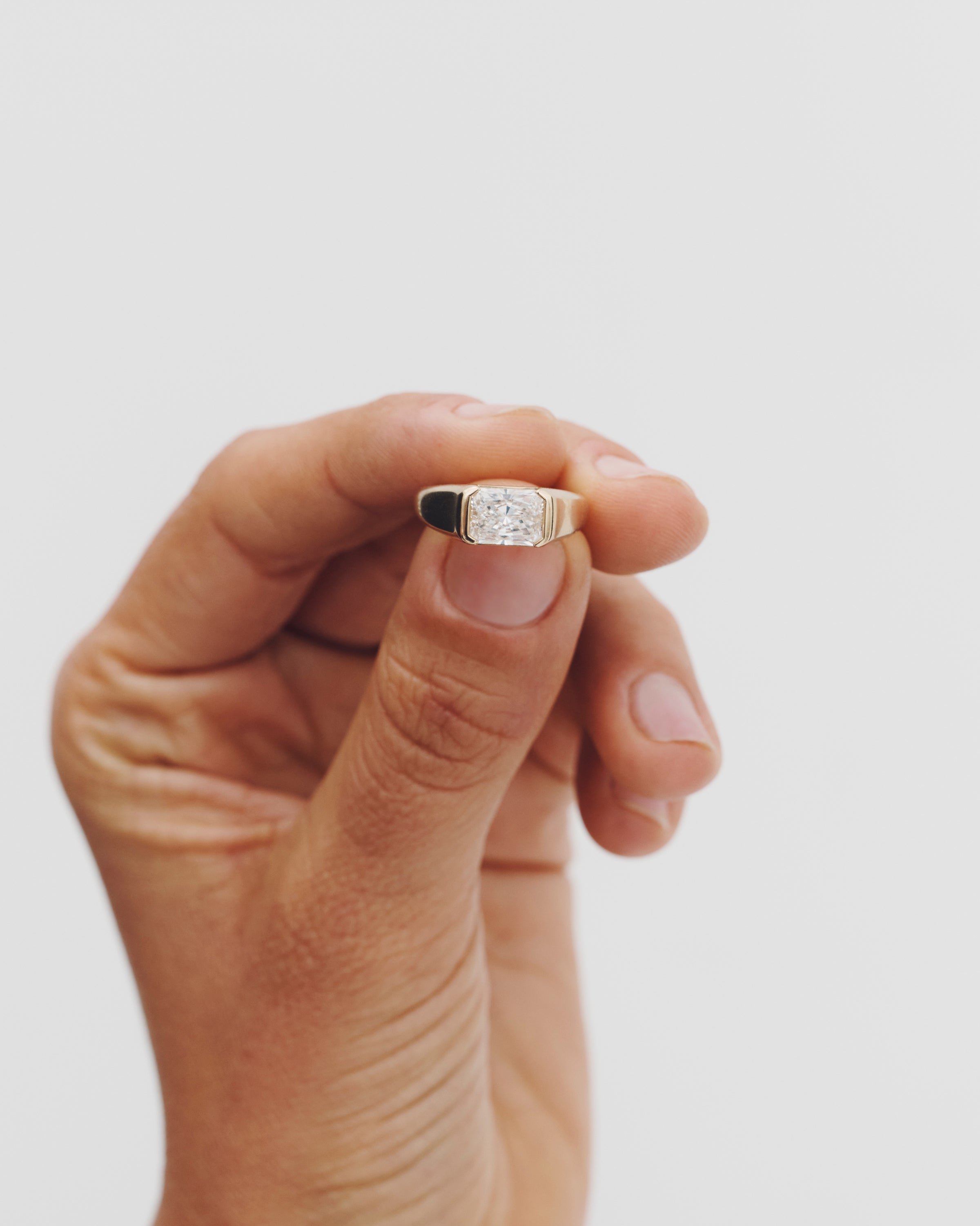 Lucca Ring Diamond Solid Gold