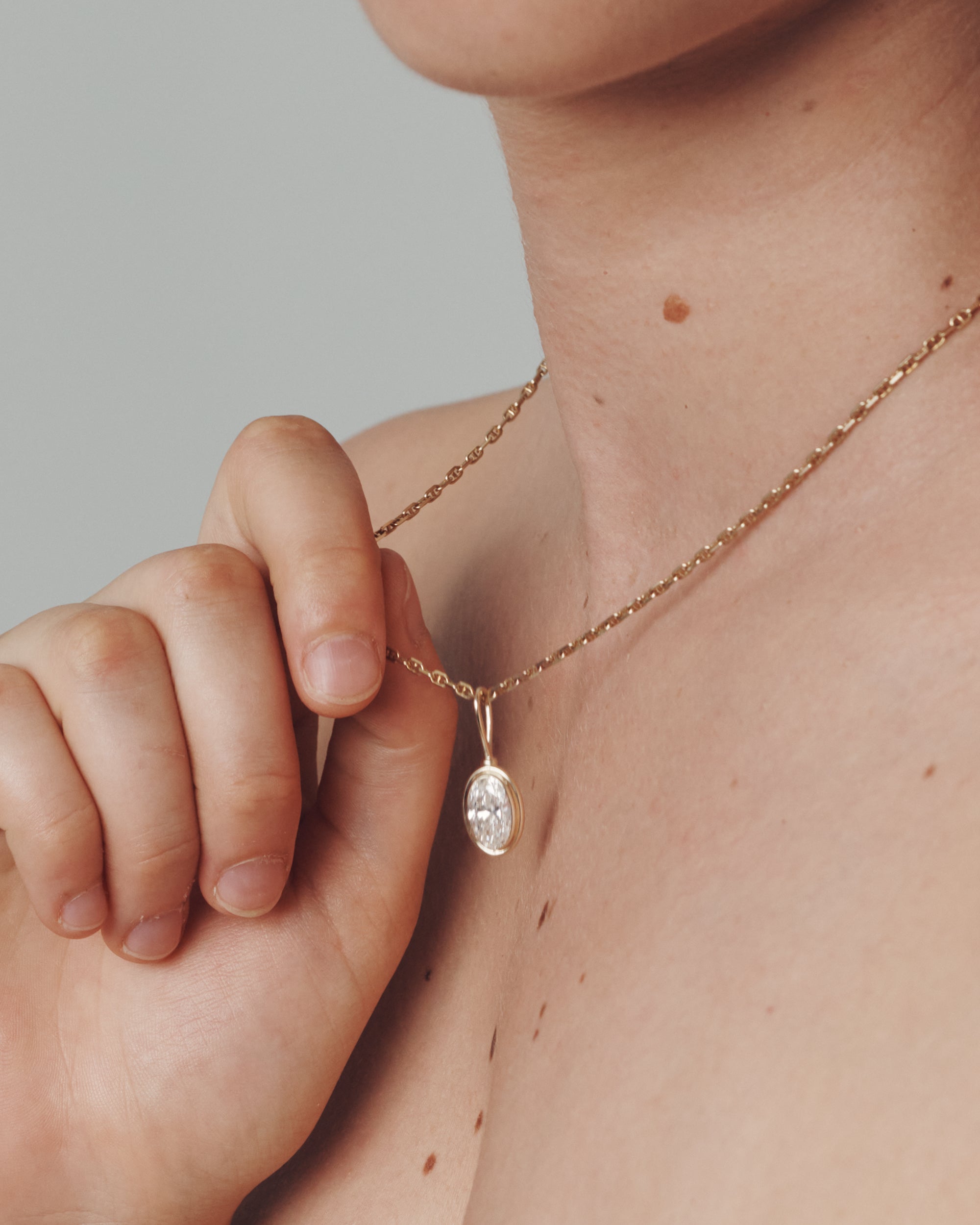 Seren Diamond Pendant Solid Gold