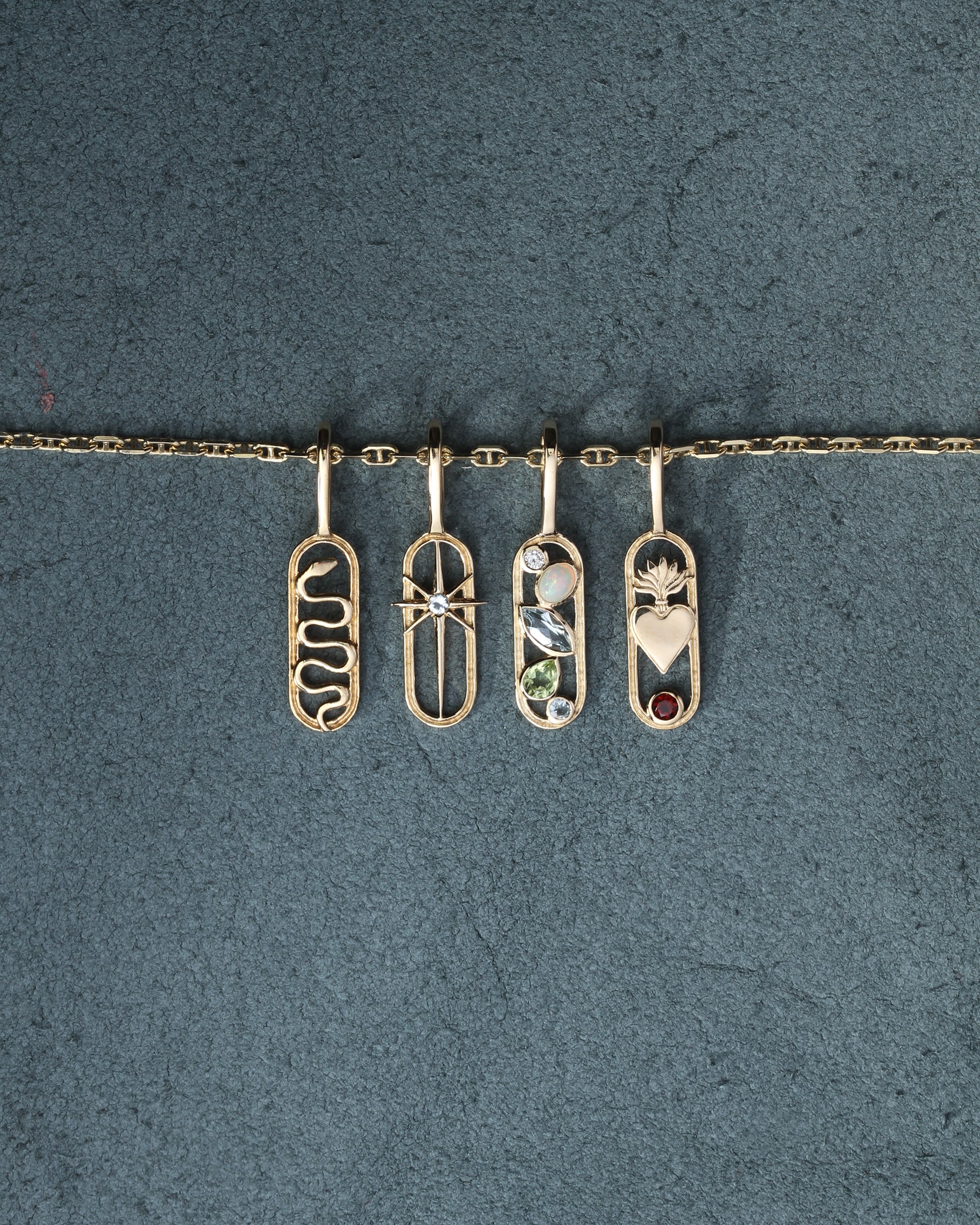 Amara Pendant Solid Gold
