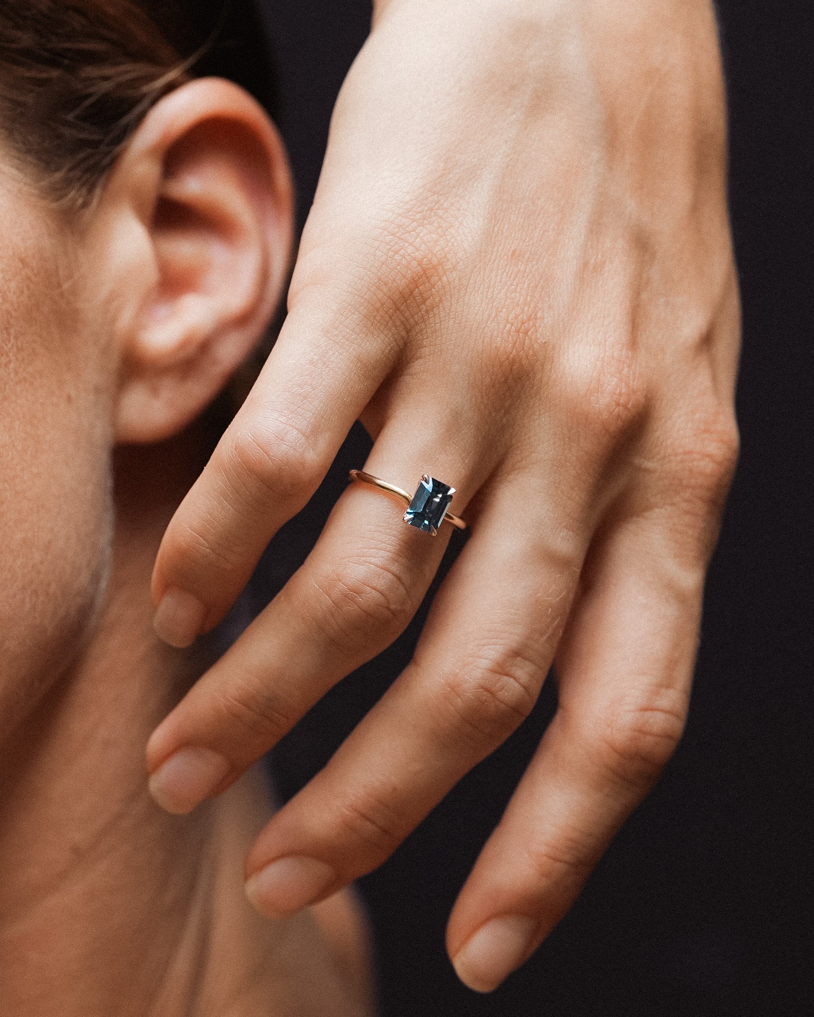 Adama Emerald Cut Ring Solitaire 1.58ct Green Sapphire Solid Gold