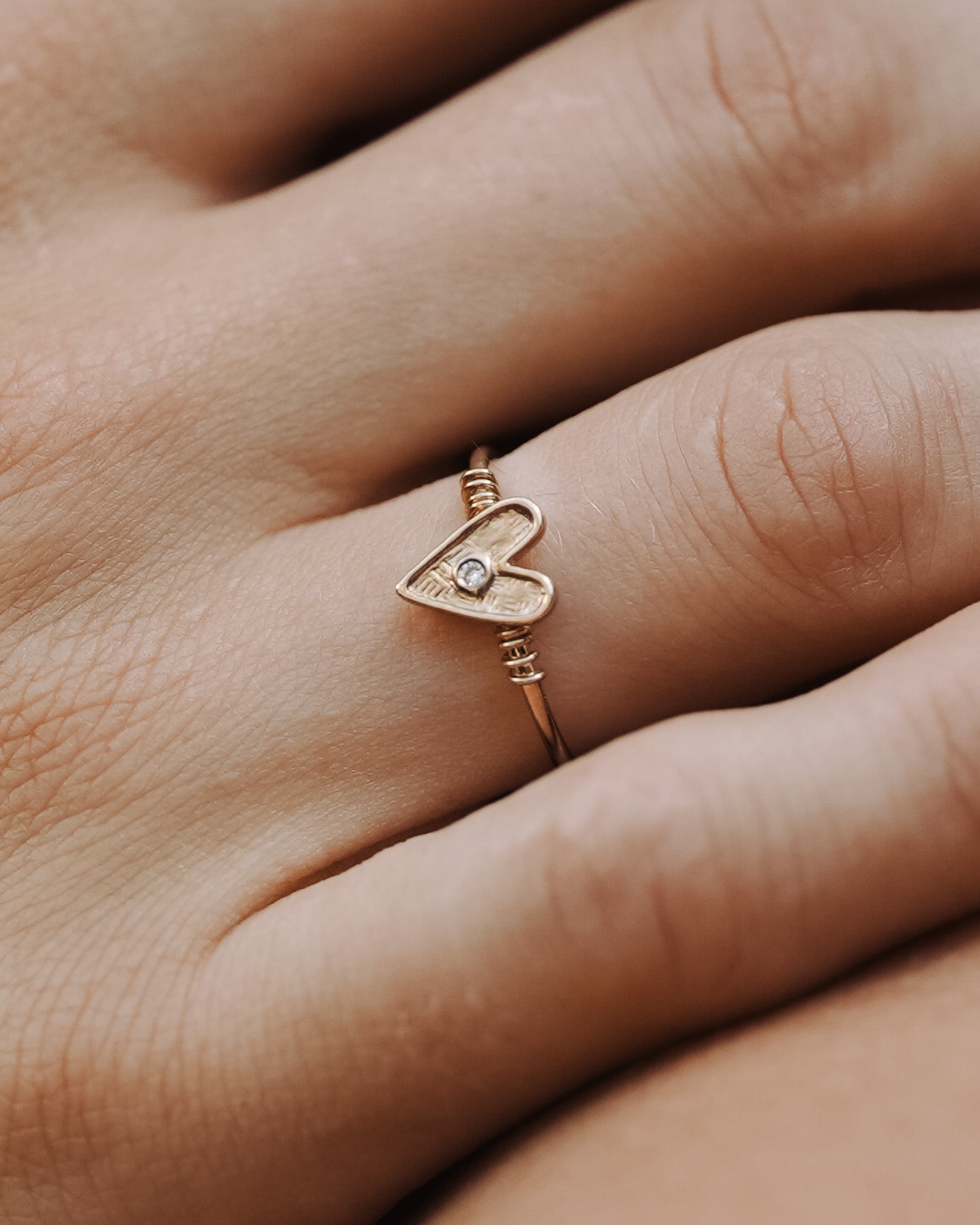 Amore Ring Diamond Solid Gold
