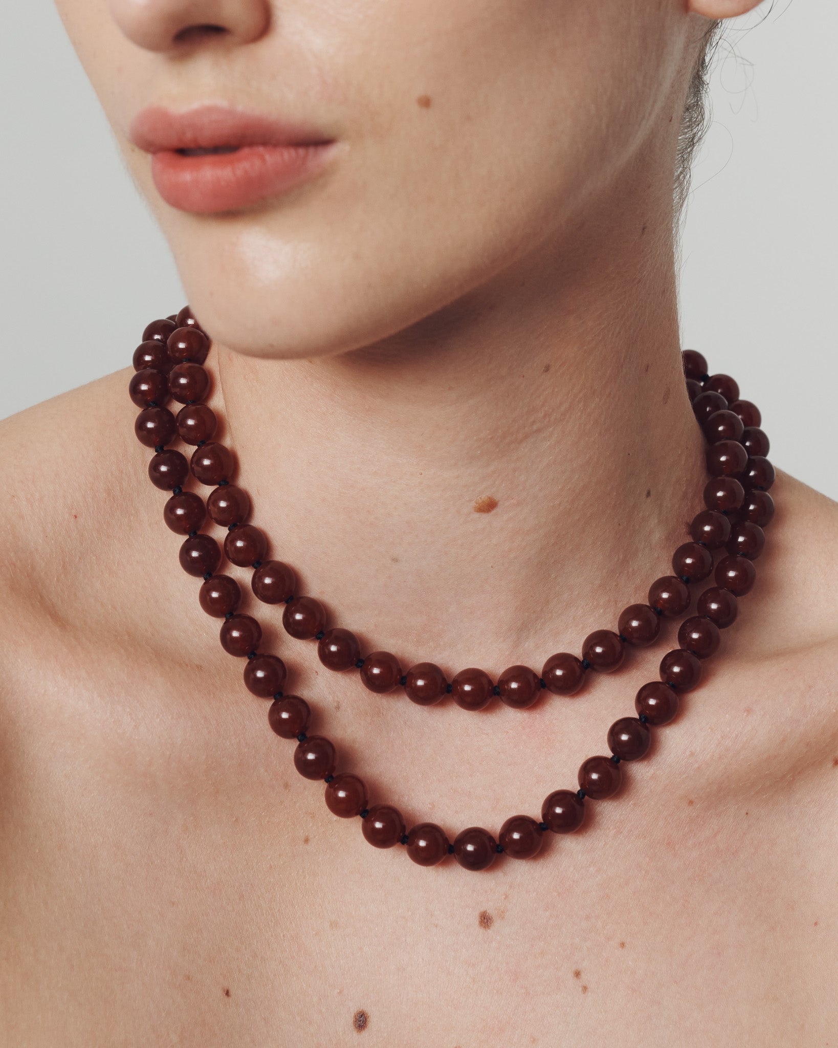 Aris Carnelian Beaded Necklace Solid Gold