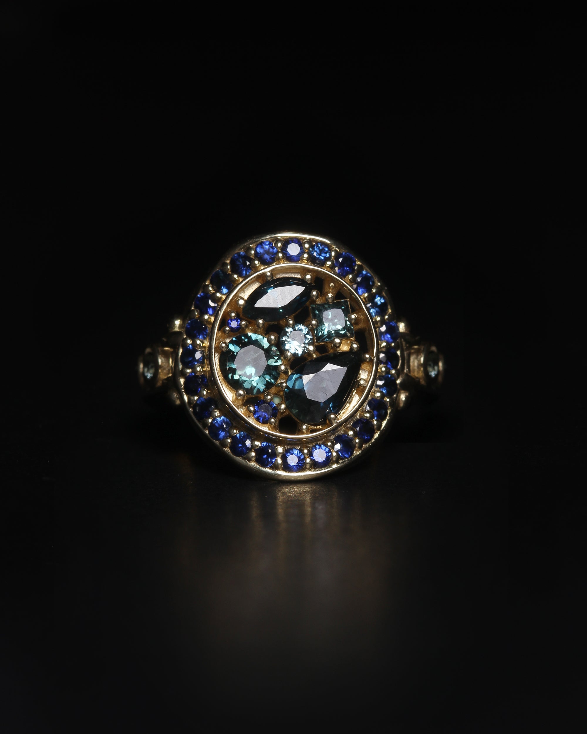 Asteria Halo Sapphire Solid Gold