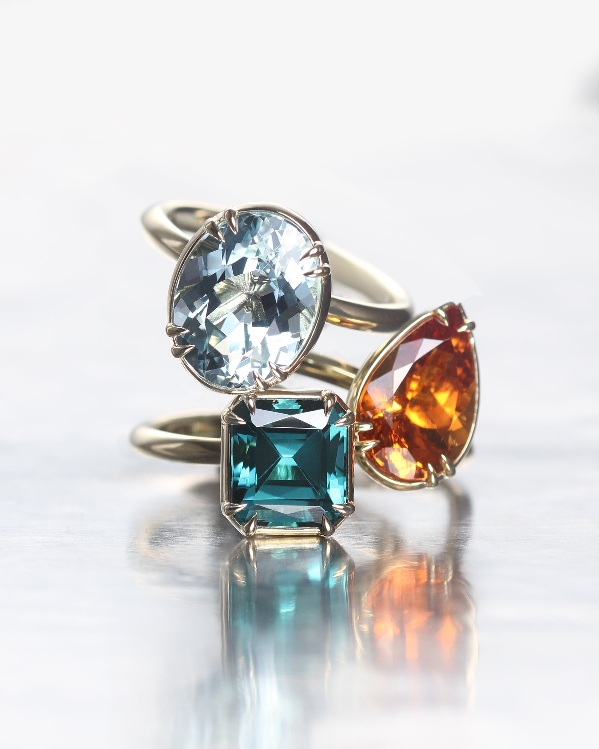 Azalea 4.80ct Aquamarine Oval Ring Solid Gold