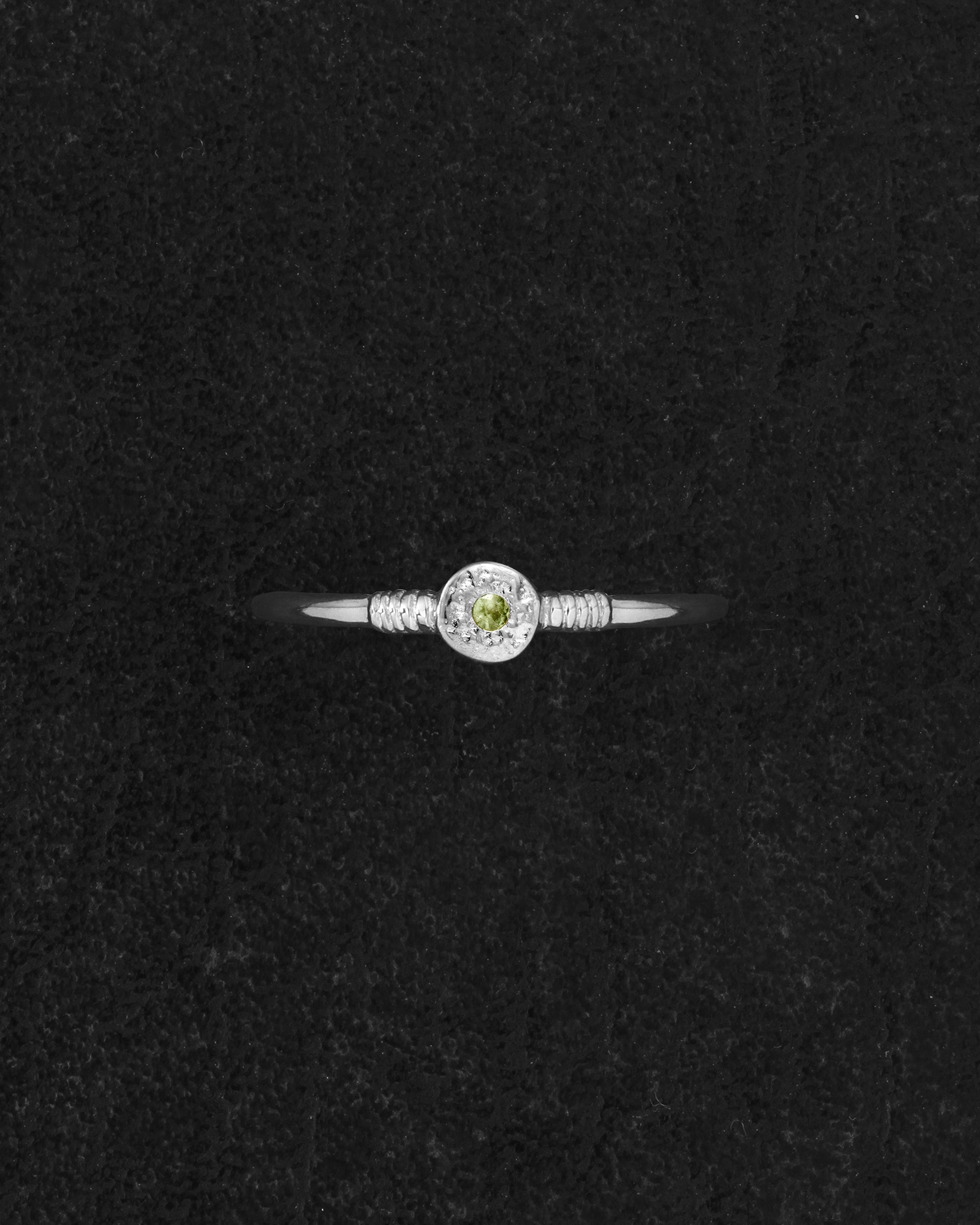 Bia Ring Silver on dark leather