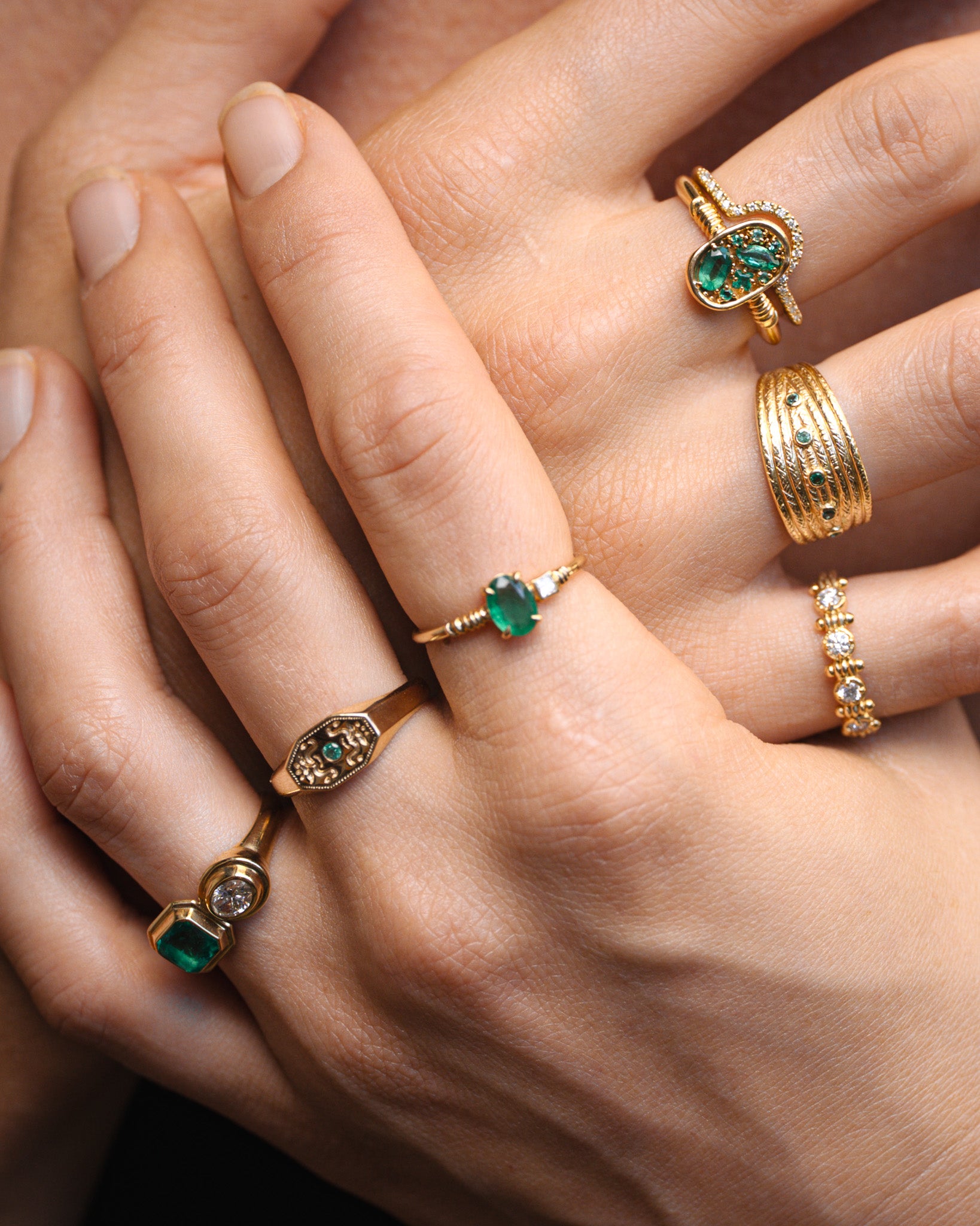Ziya Ring Emerald Solid Gold