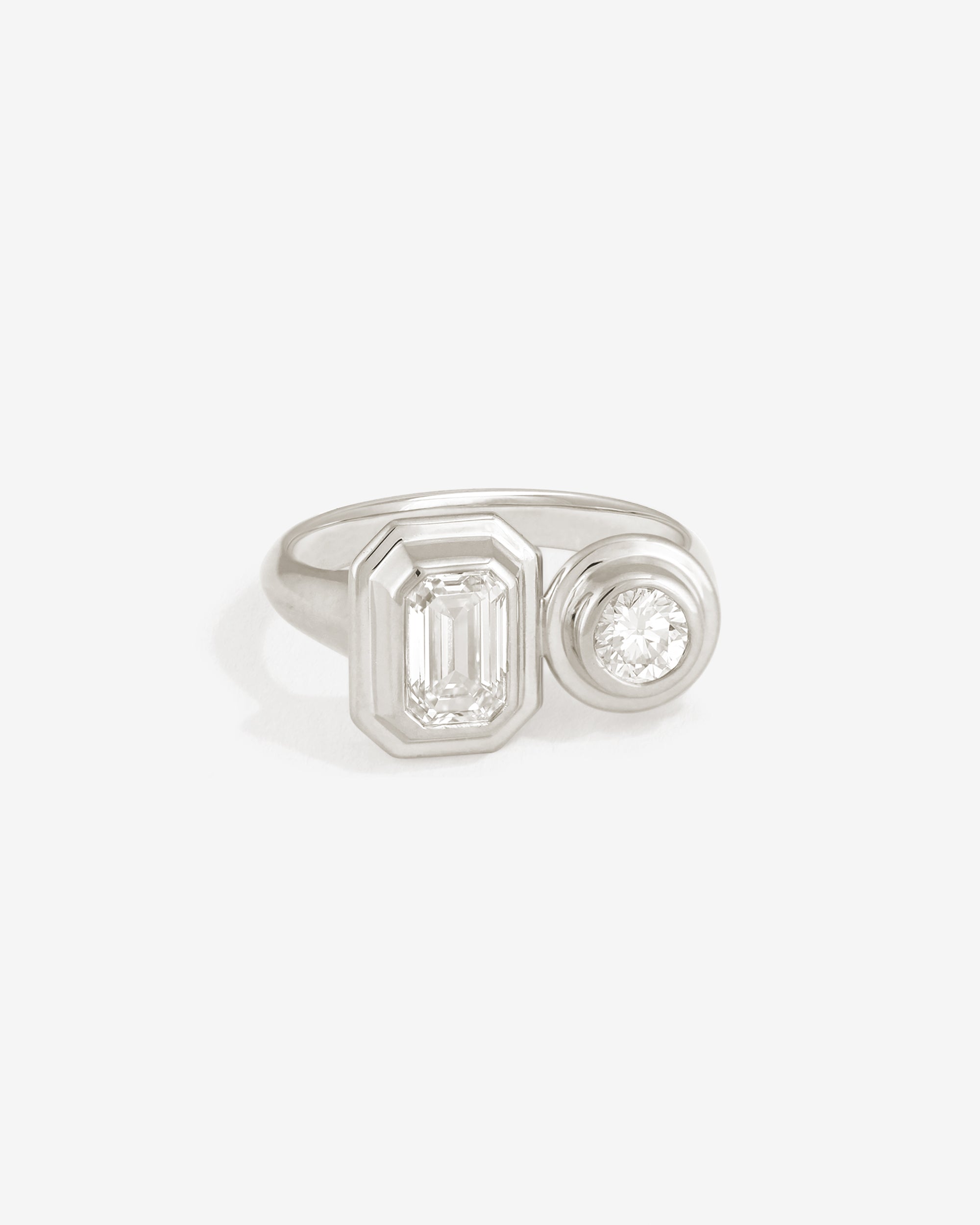 Nova Ring Diamond White Gold