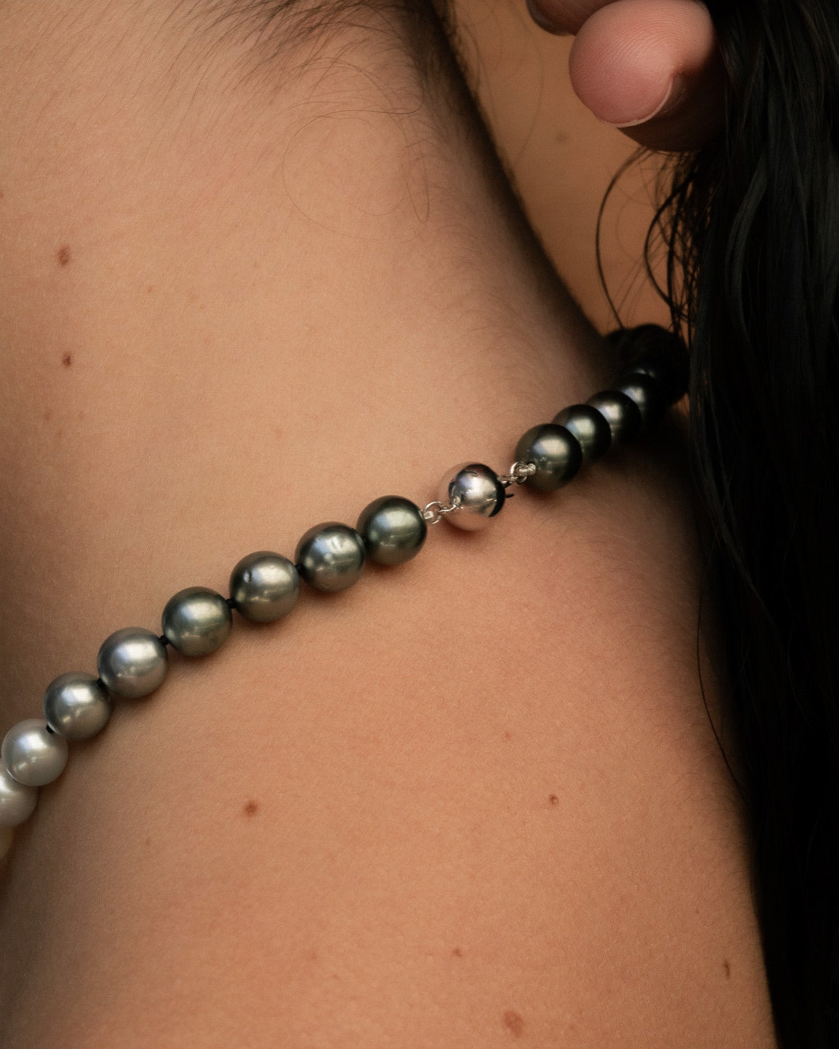 Eclipse Akoya and Tahitian Pearl Necklace White Gold