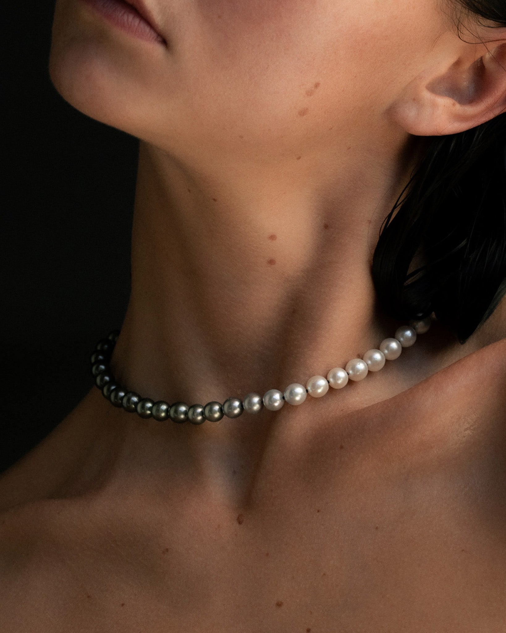 Eclipse Akoya and Tahitian Pearl Necklace Solid Gold
