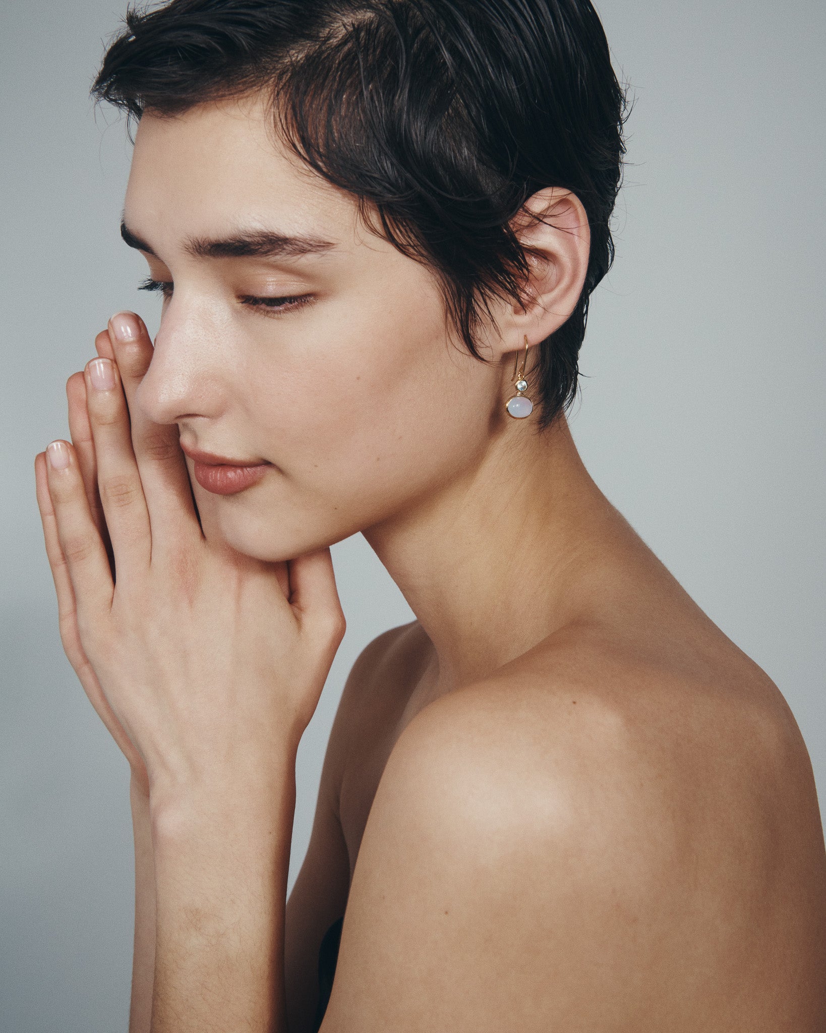 Ether Earrings Gold Vermeil, worn