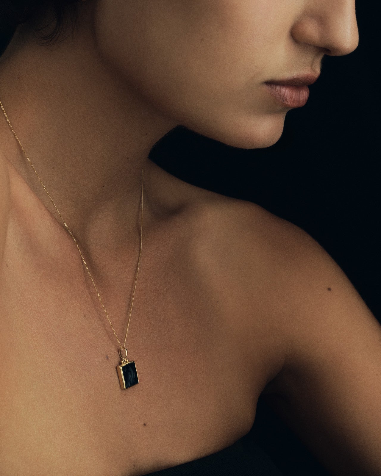 Temple of the Sun Anu Eagle Necklace Onyx Solid Gold