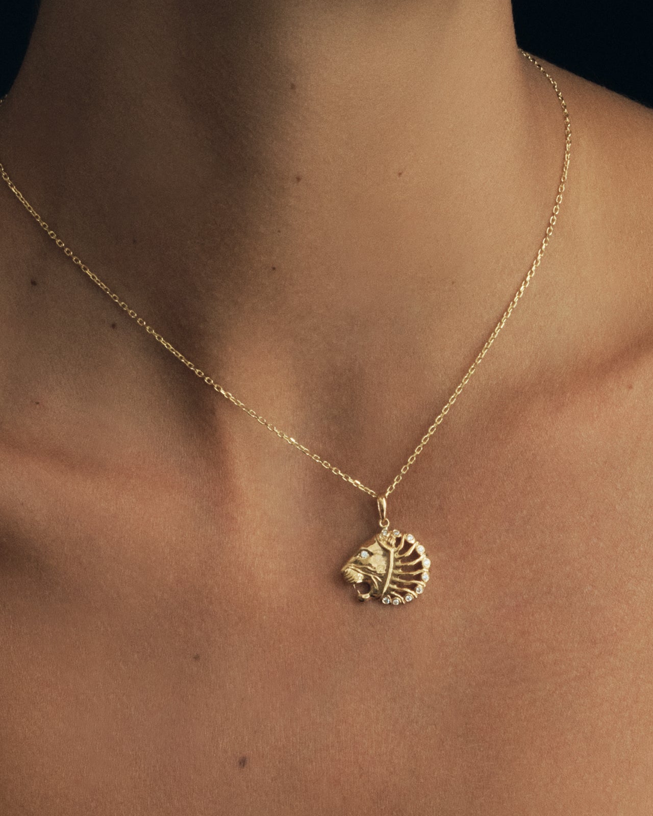 Temple of the Sun Babylon Necklace White Diamond Solid Gold