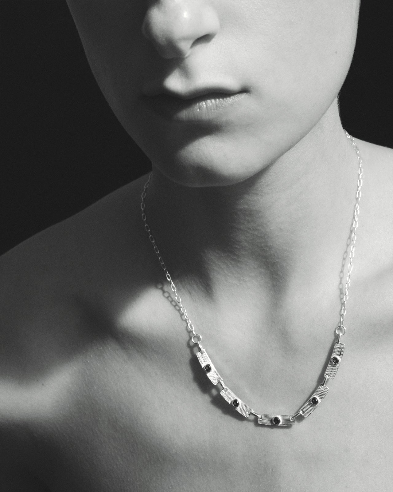 Temple of the Sun Flow Necklace Silver