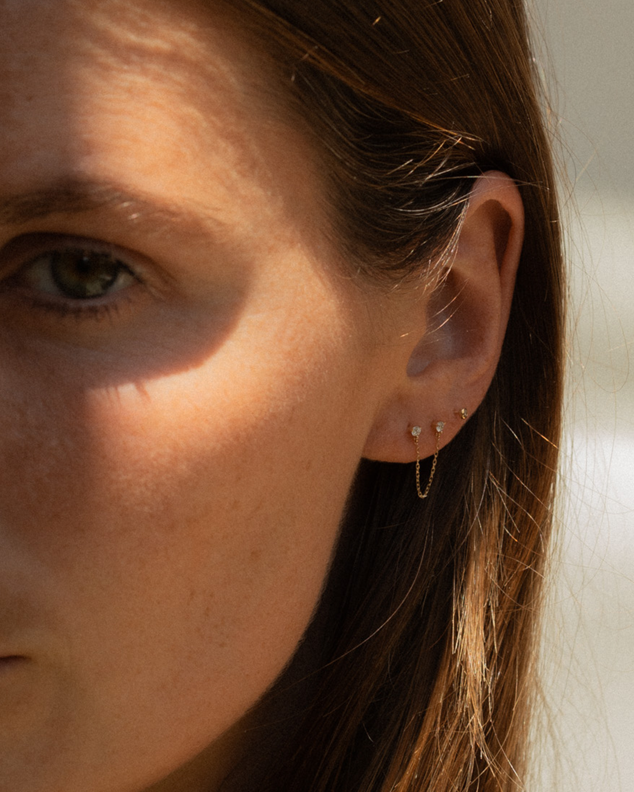 Temple of the Sun Jewellery Aliza Chain Single Stud Diamond Solid Gold