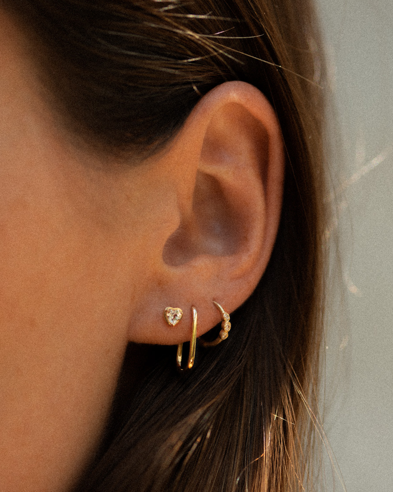 Temple of the Sun Jewellery Venus Single Cartilage Earring White Topaz Solid Gold