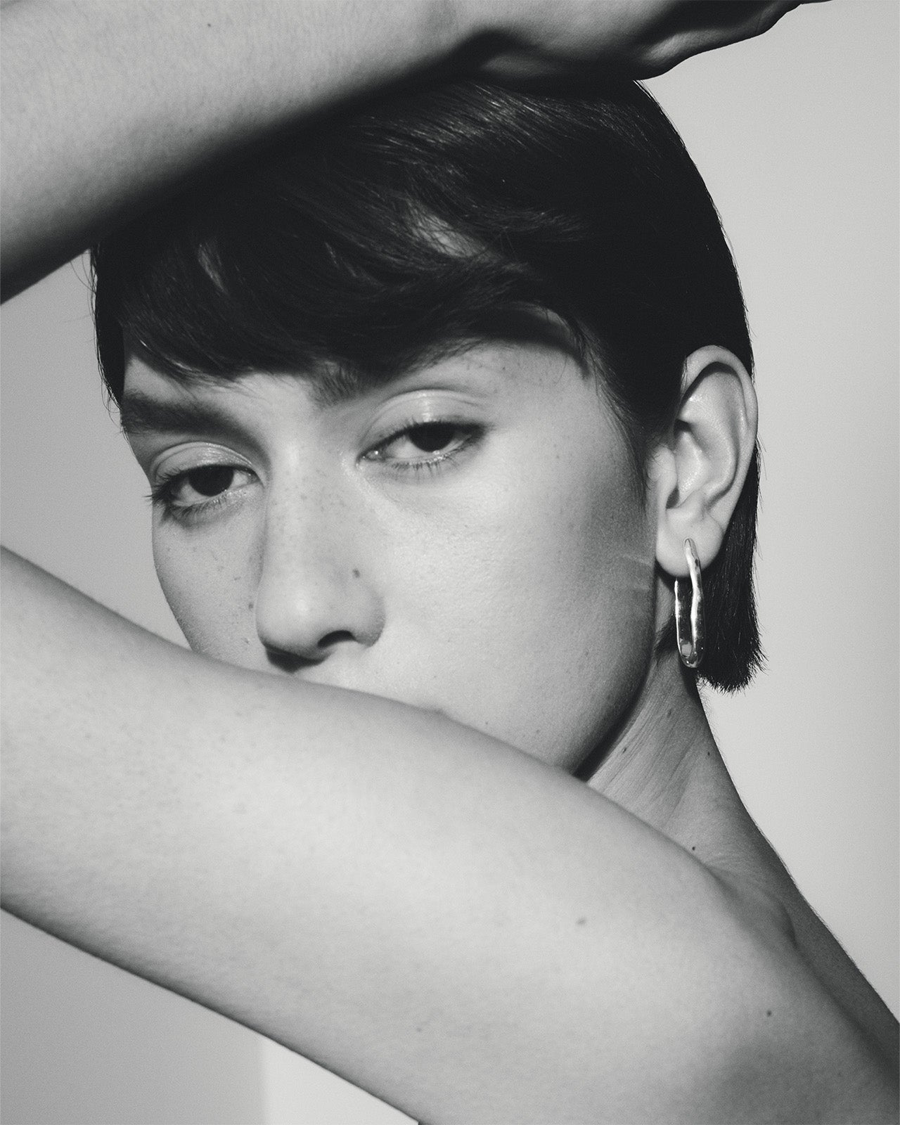 Temple of the Sun Kaolin Earrings Silver