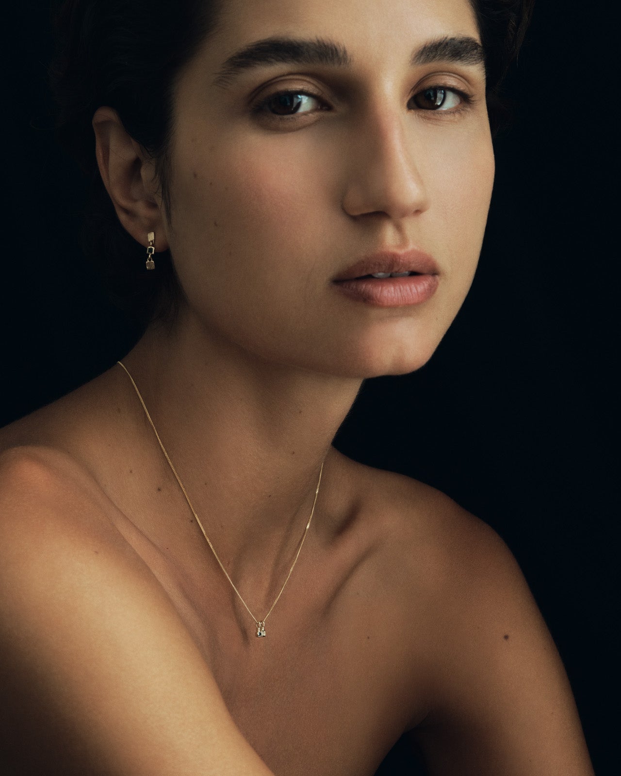 Temple of the Sun Lenci Necklace Sapphire Solid Gold