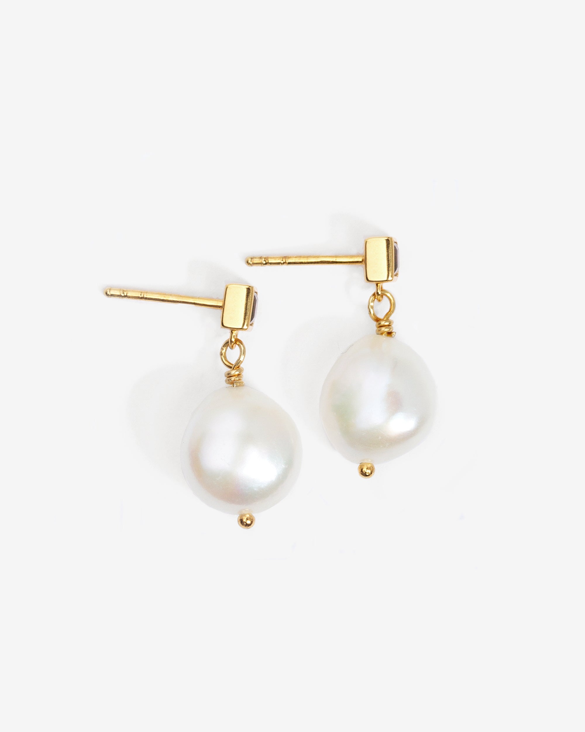 Temple of the Sun Lulu Earrings Pearl Gold Vermeil