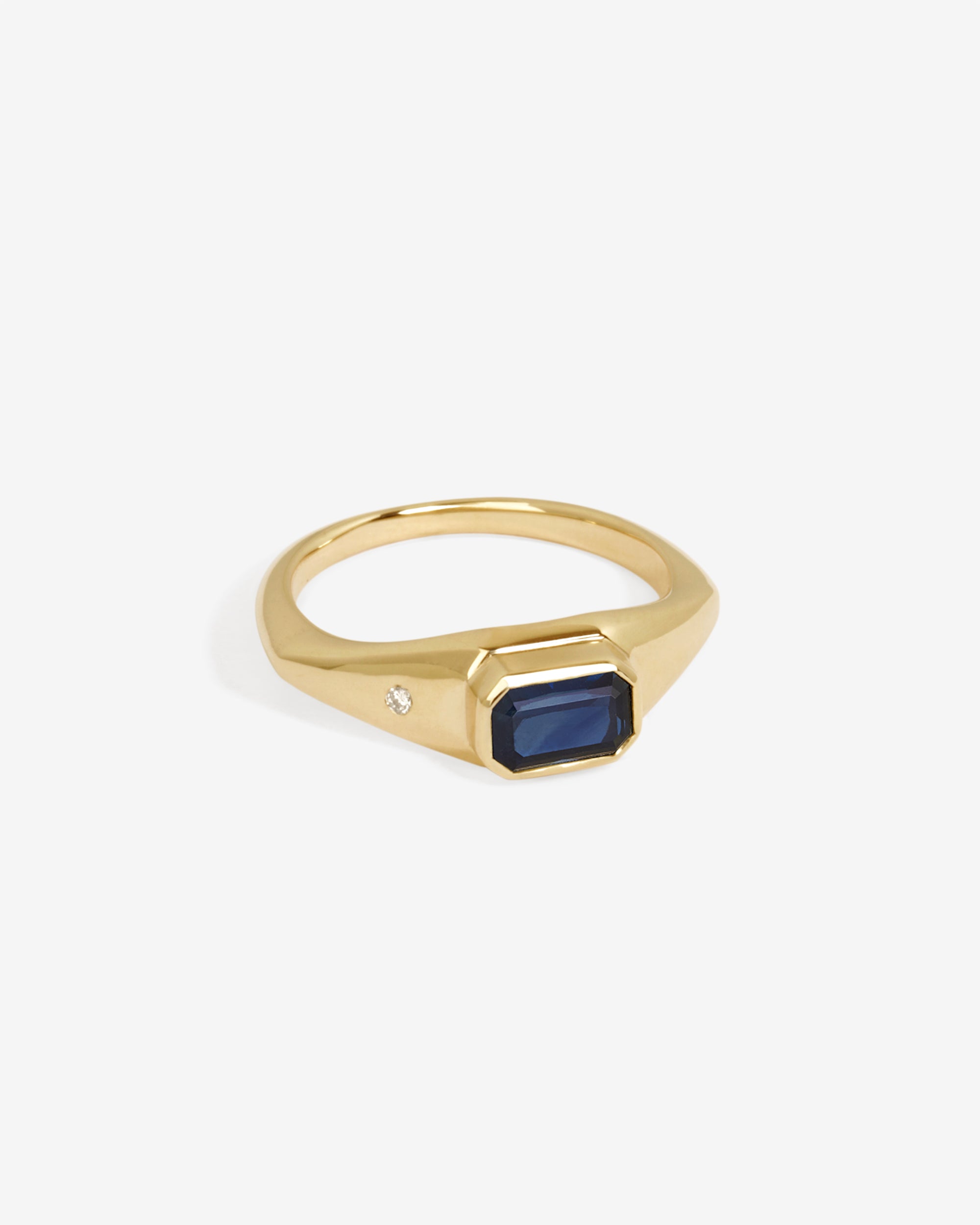 Temple of the Sun Min Ring Barion Blue Sapphire Solid Gold