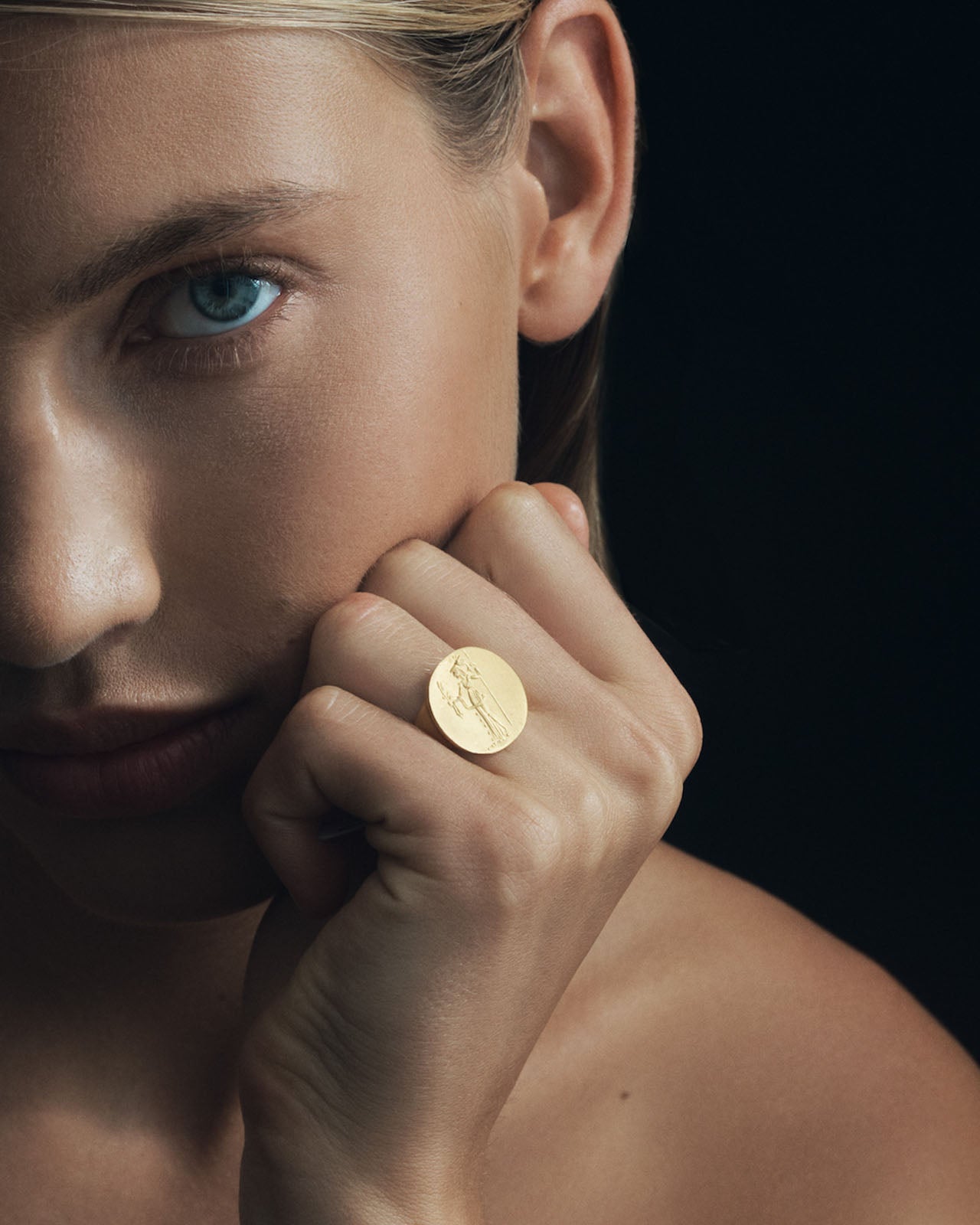 Temple of the Sun Minerva Seal Ring Solid Gold