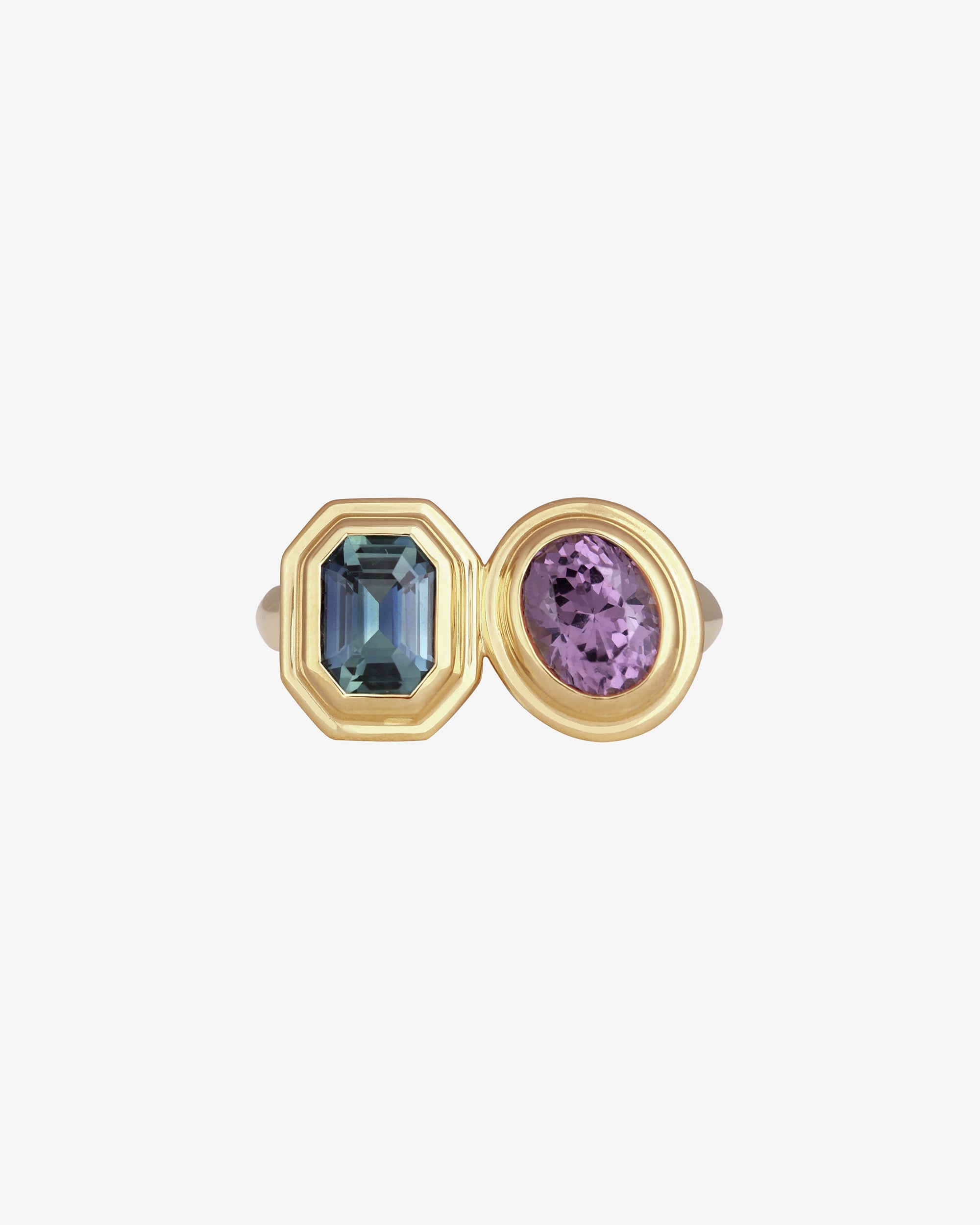 Temple of the Sun Nova Oval Ring Sapphire Spinel Solid Gold
