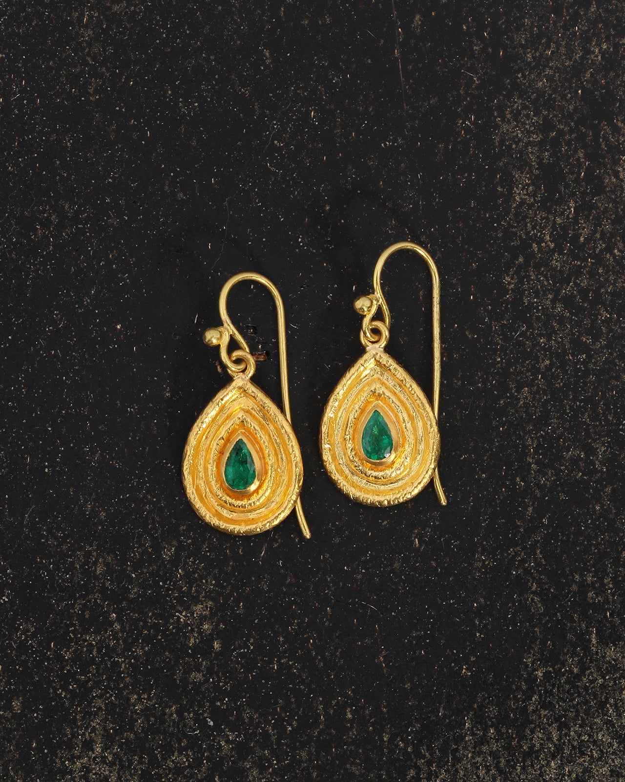 Temple of the Sun Reign Earrings Emerald Solid Gold