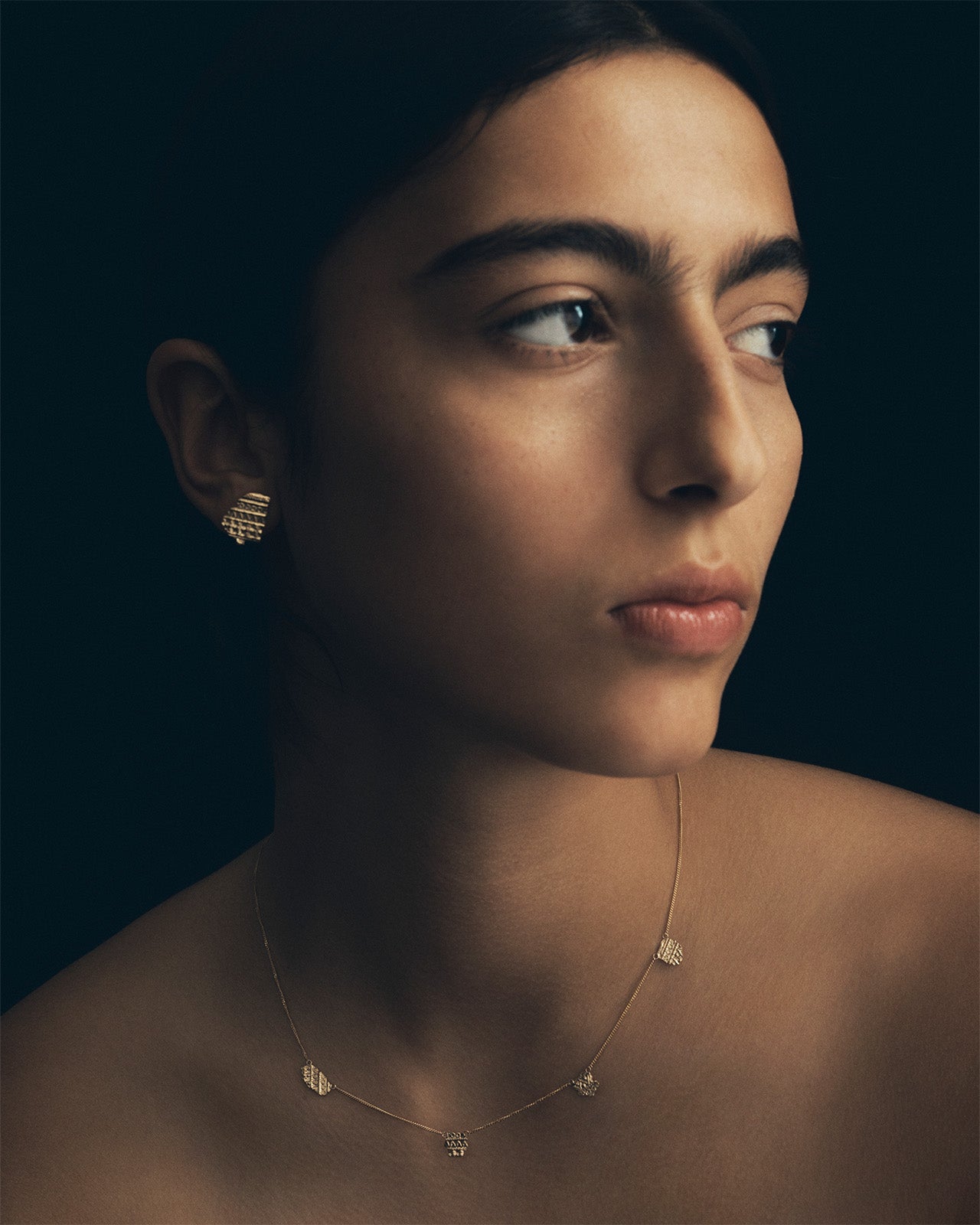 Temple of the Sun Relic IV Station Necklace Solid Gold