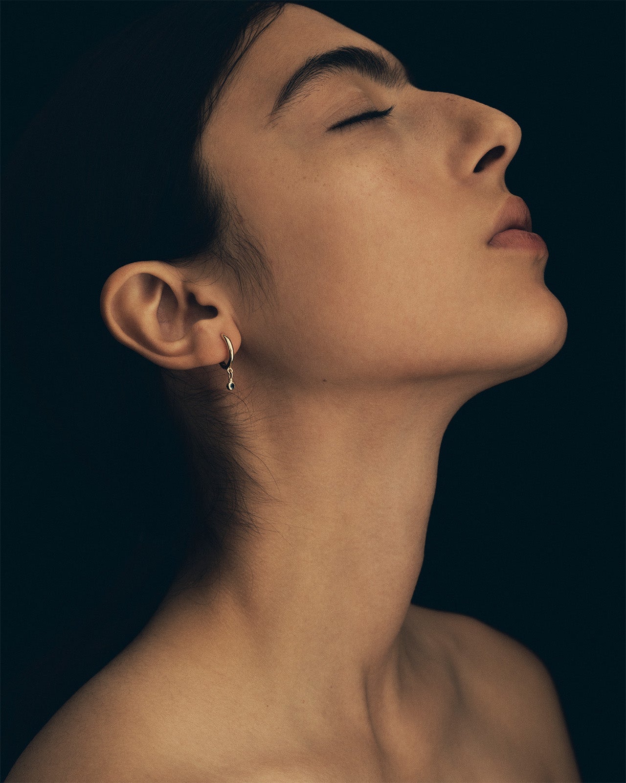 Temple of the Sun Relic Round Drop Earrings Sapphire Solid Gold