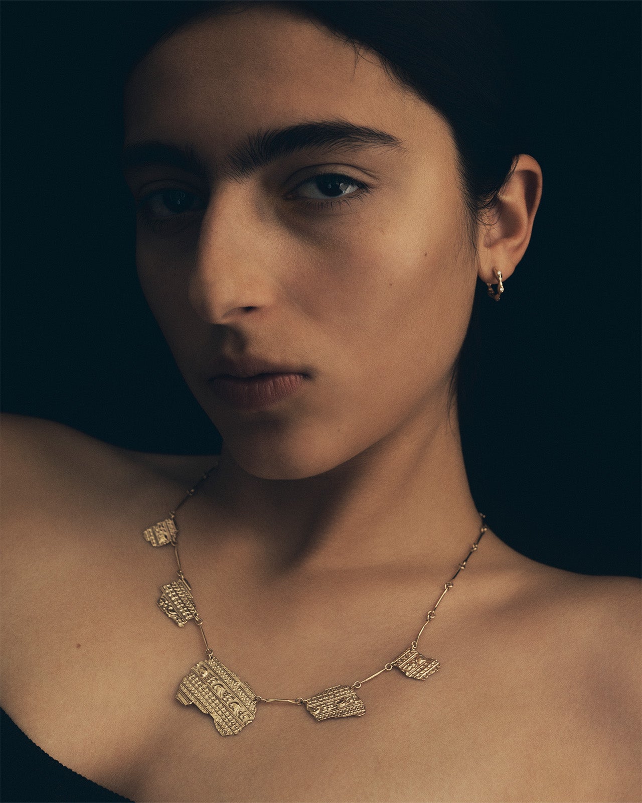 Temple of the Sun Relic V Necklace Solid Gold