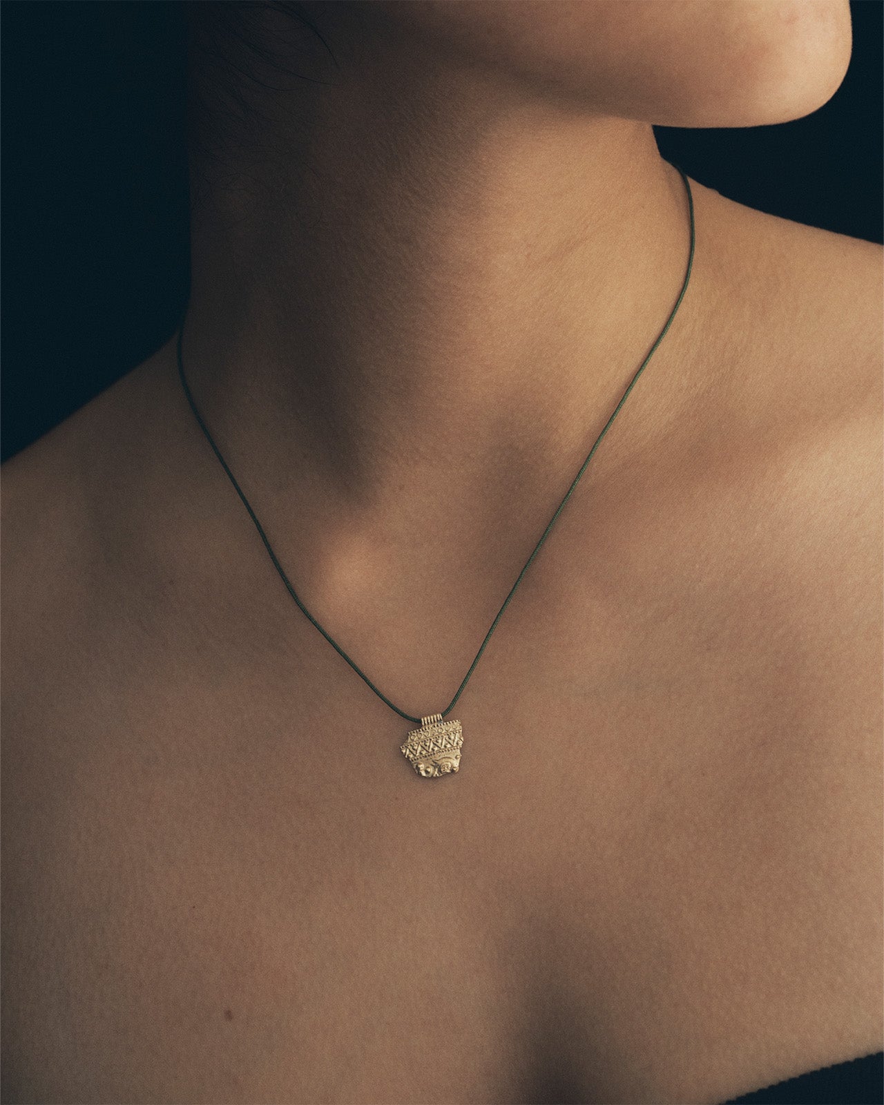 Temple of the Sun Relic VII Necklace Green Solid Gold