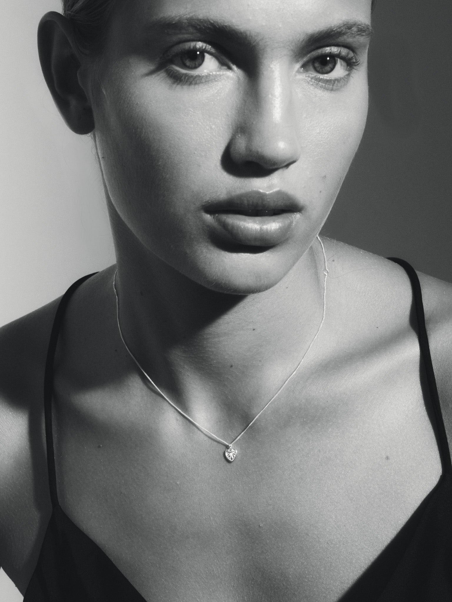 Temple of the Sun Silph Necklace Silver