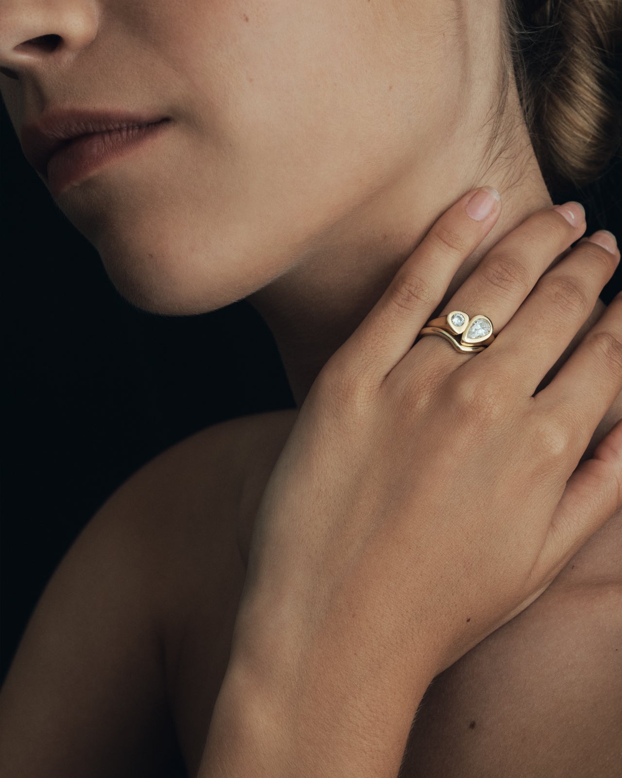 Temple of the Sun Synergy Band Solid Gold