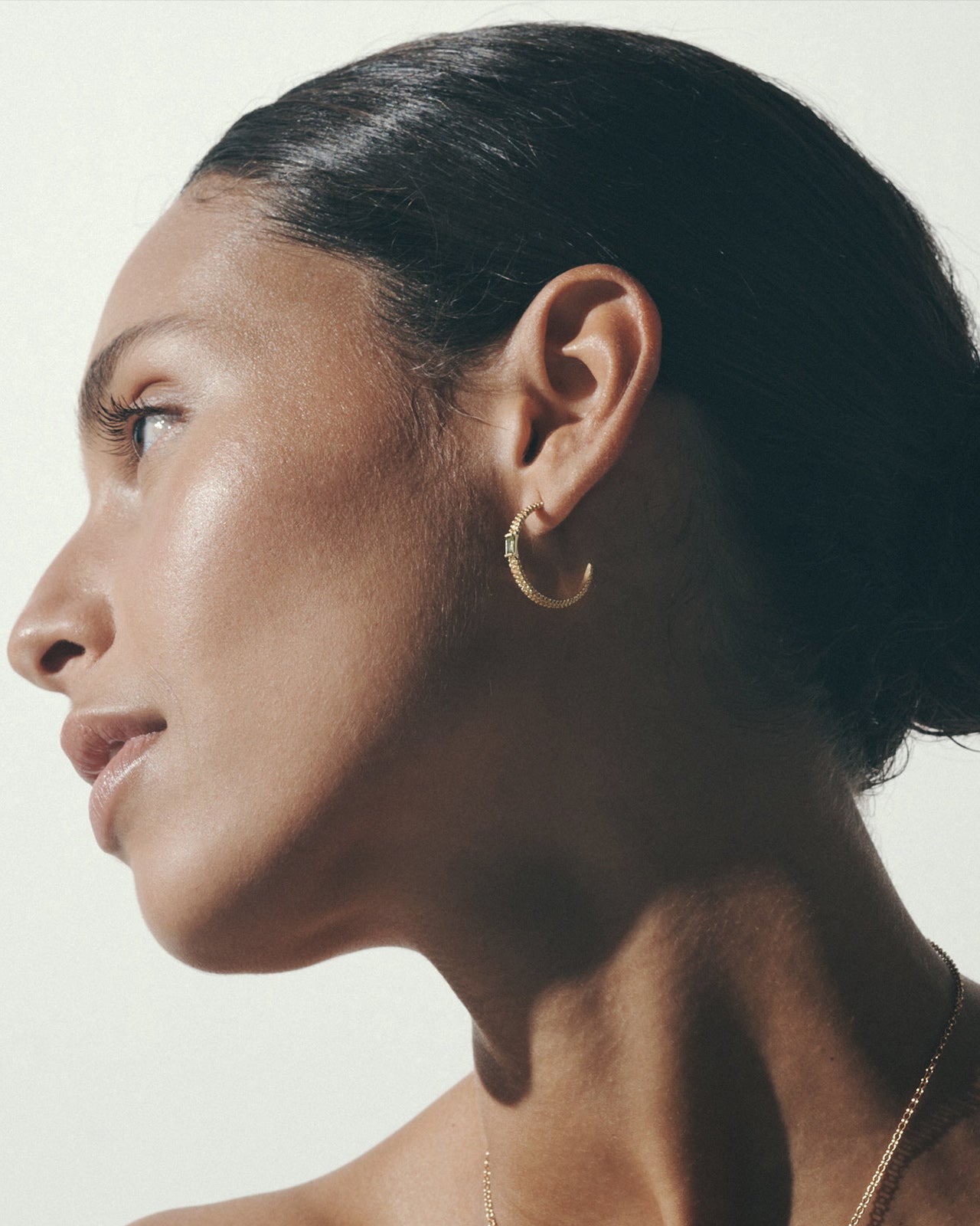 Temple of the Sun Vashti Hoop Earrings Peridot Gold Vermeil