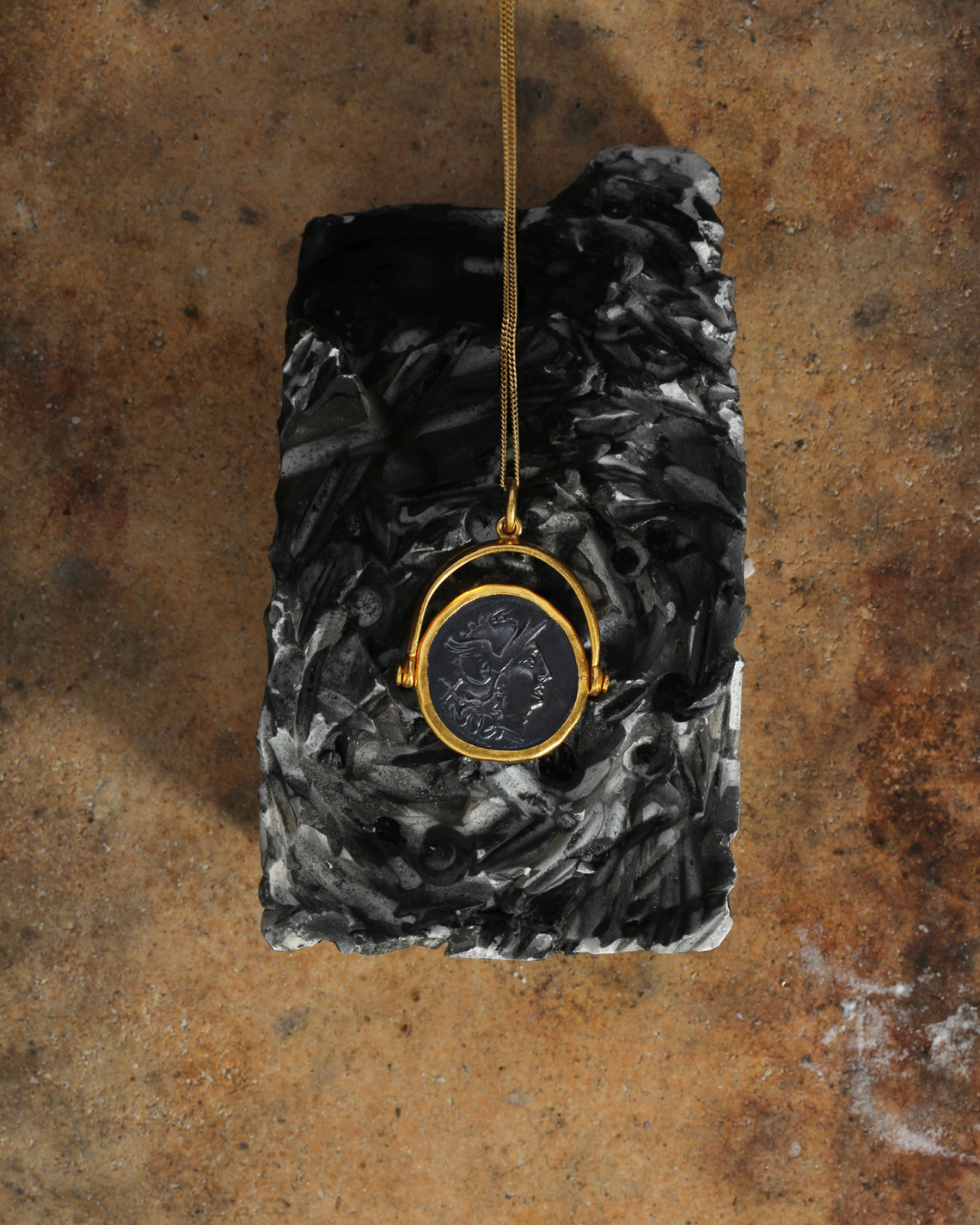 Temple of the Sun Victory Necklace Solid Gold