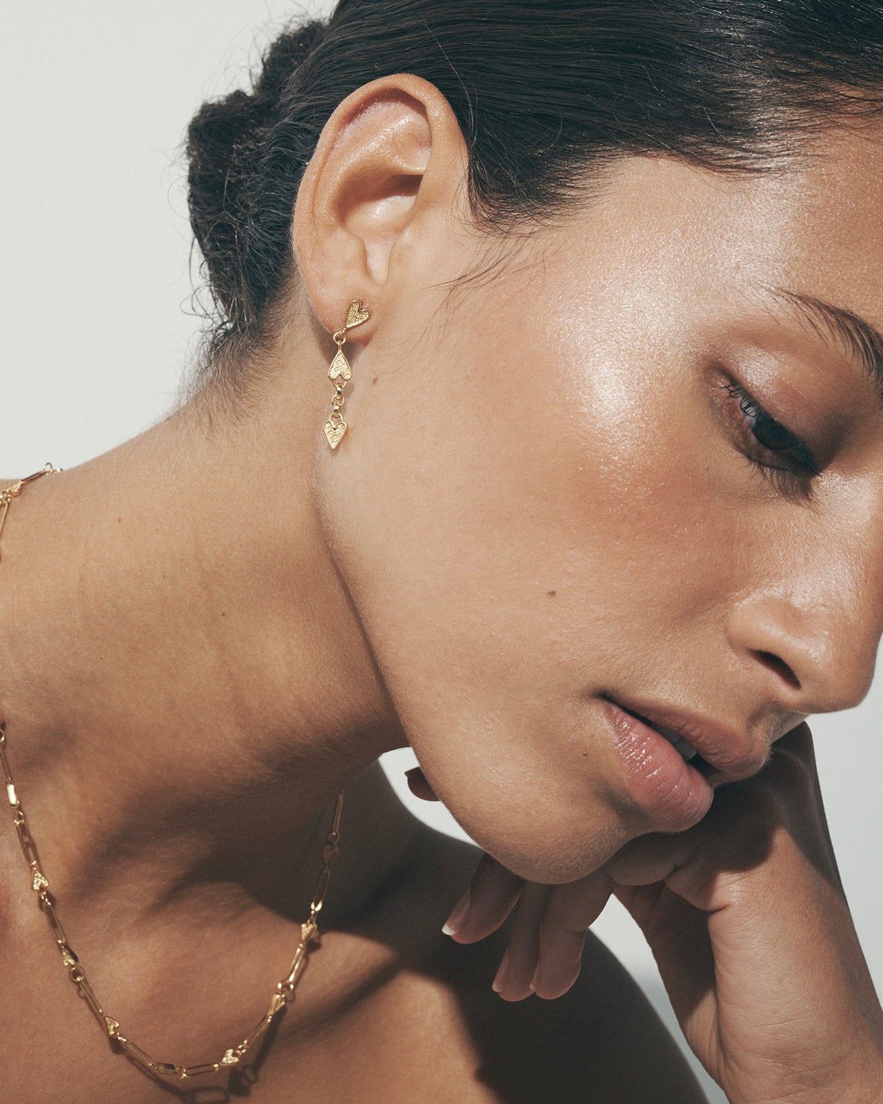 Temple of the Sun Amore Earrings Gold