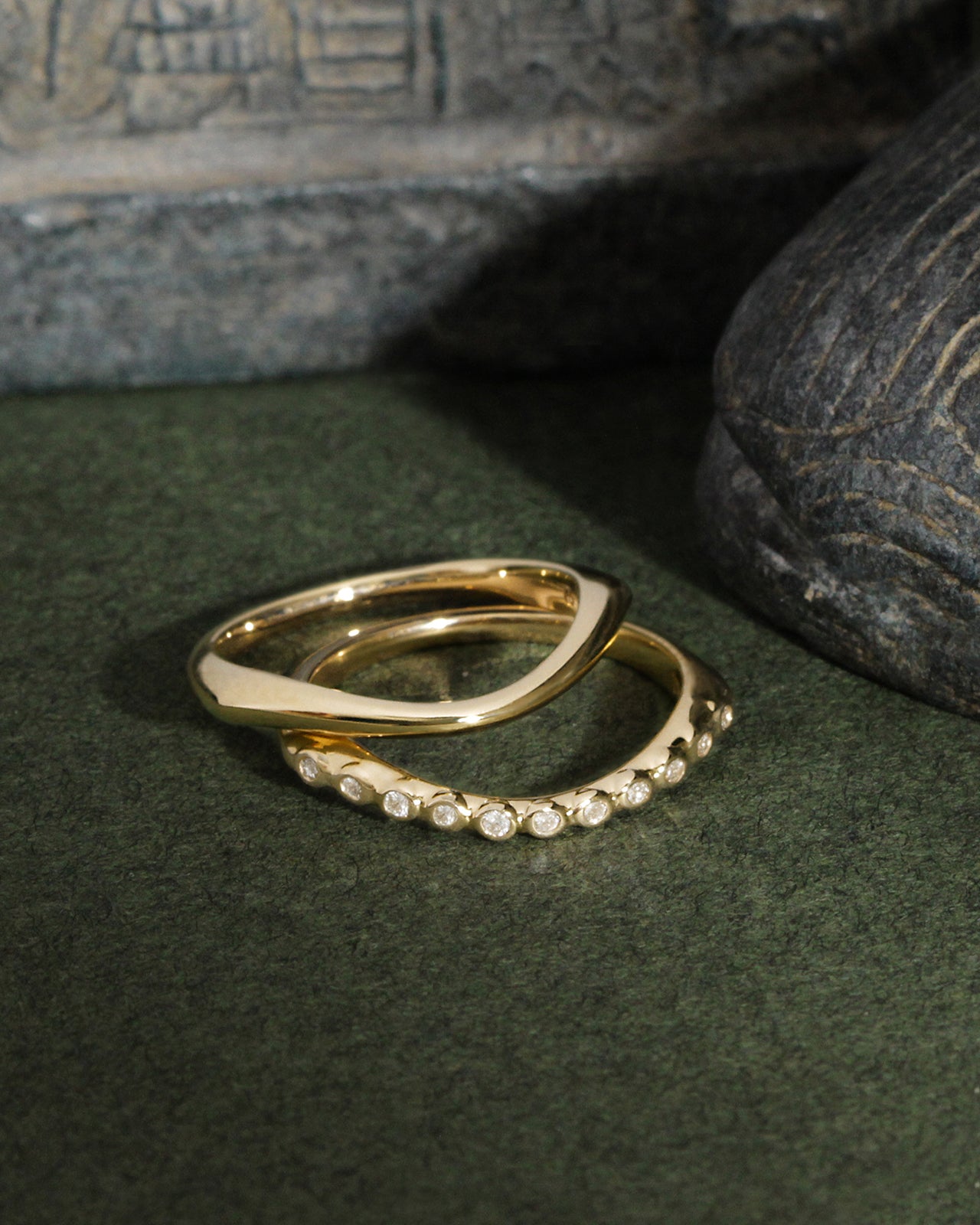 Temple of the Sun Saba Arch Ring Solid Gold