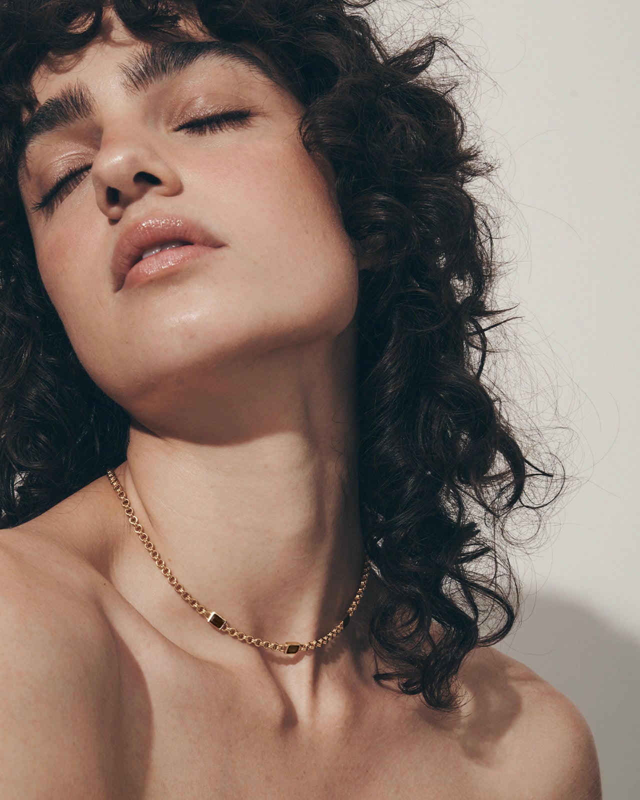 Temple of the Sun Valerian Necklace Gold