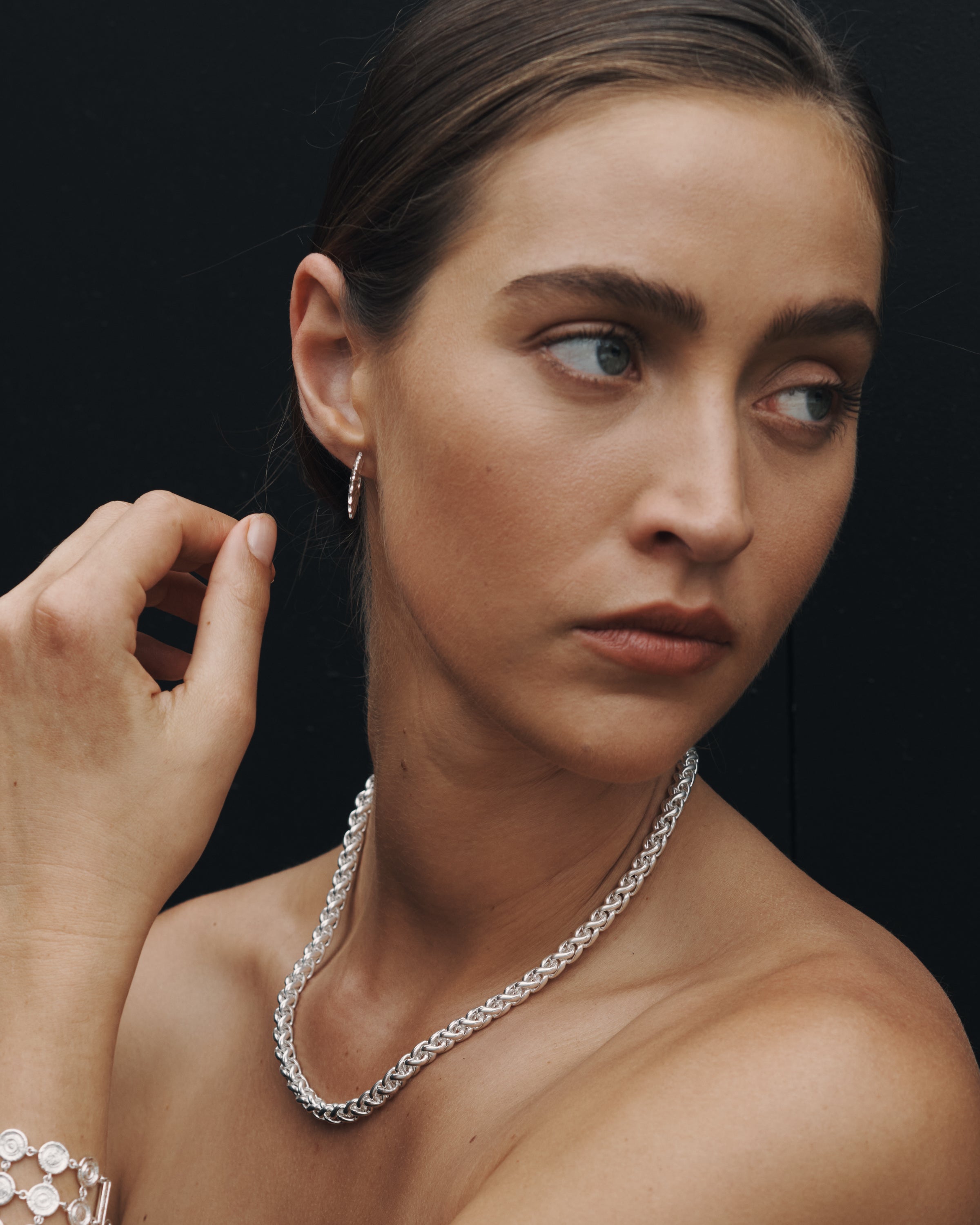 Silver Necklaces: Reviving a Classic