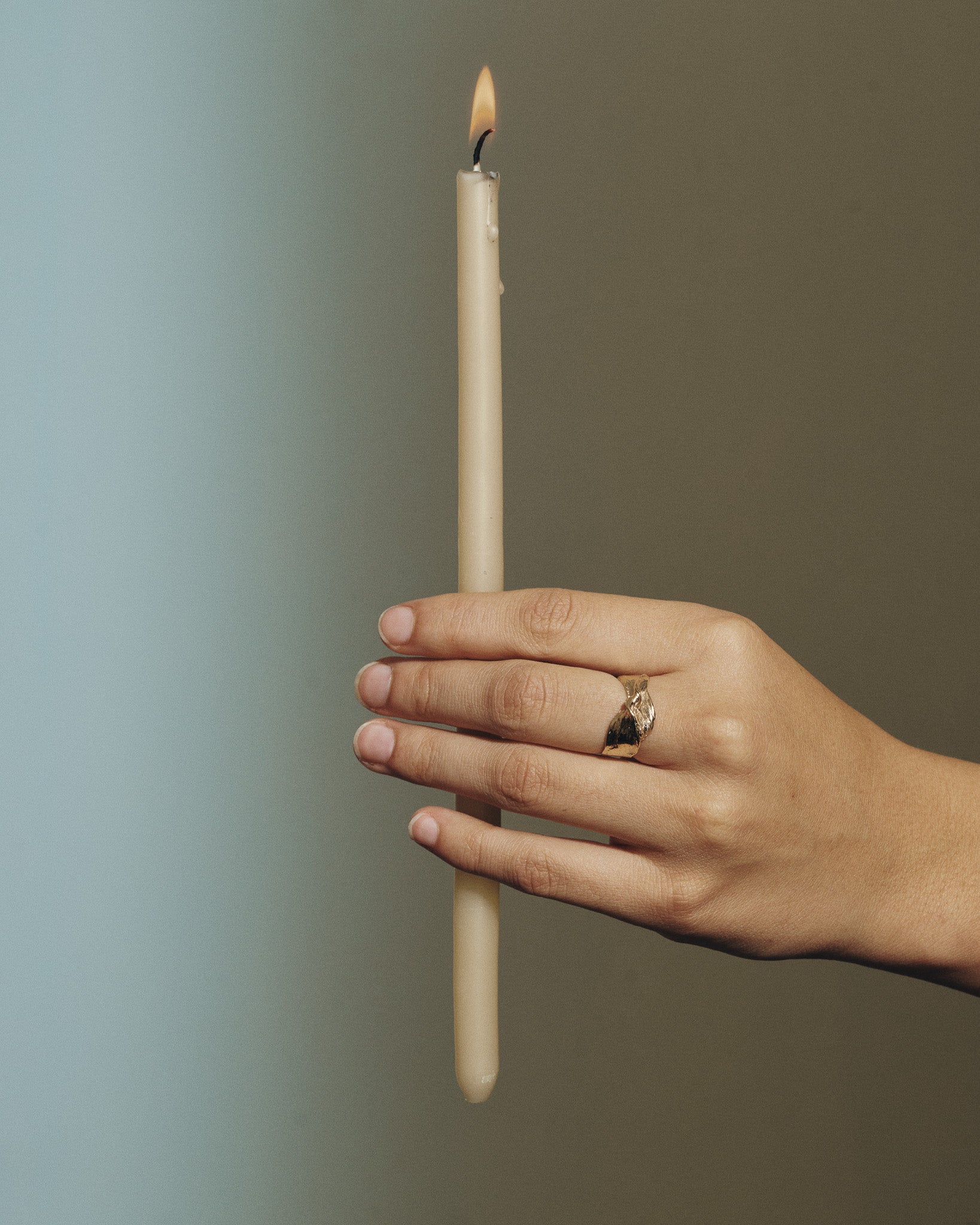 Relic VI Ring Solid Gold