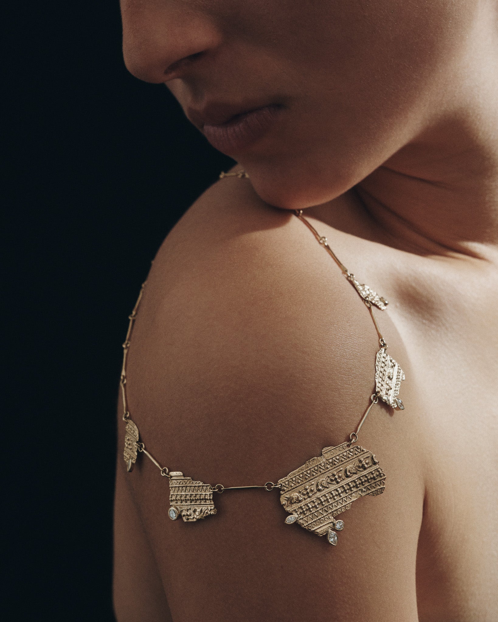 Relic V Necklace Diamond Solid Gold