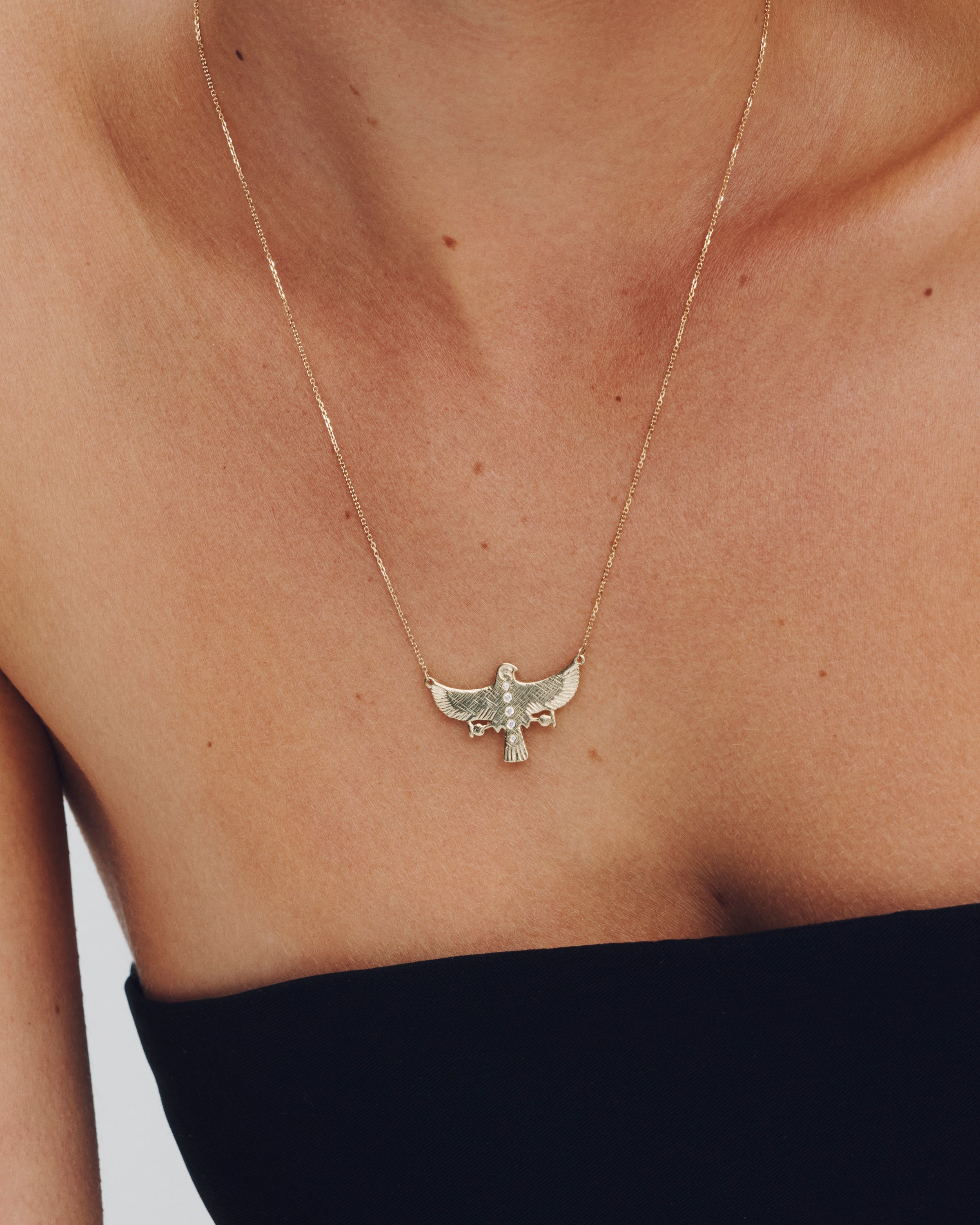 Aquila Necklace Solid Gold