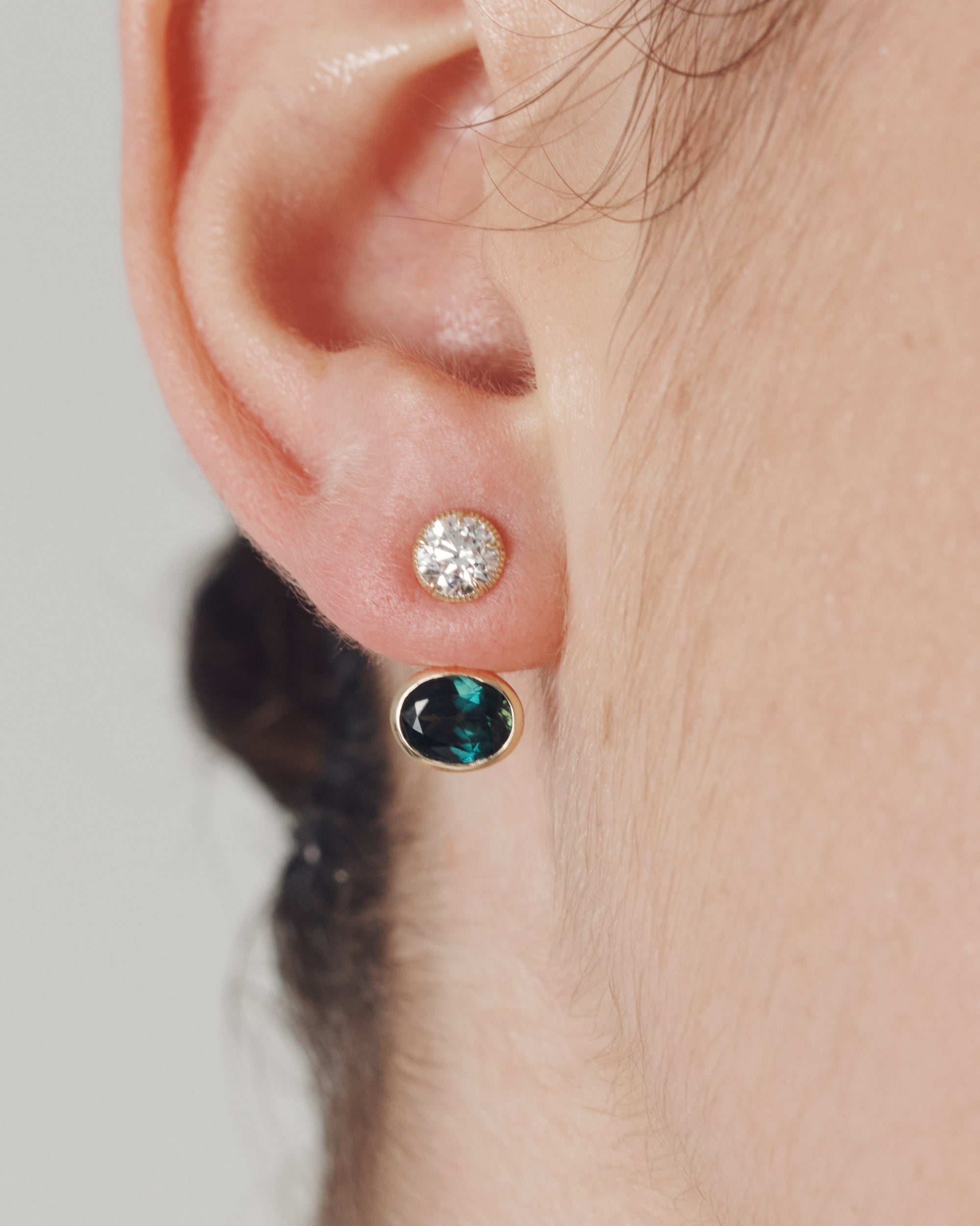 Orbit Sapphire Ear Jacket Solid Gold