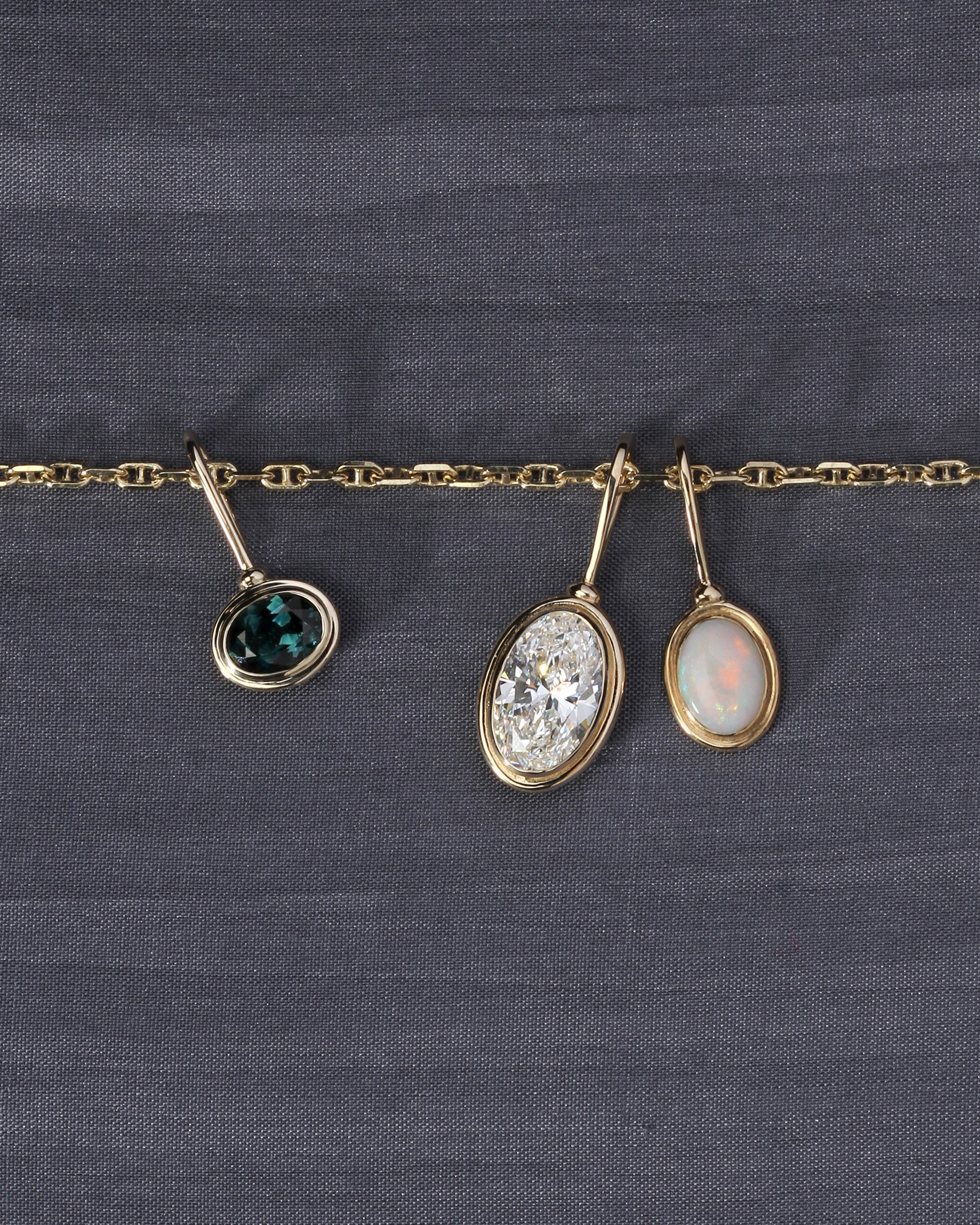 Seren Diamond Pendant Solid Gold