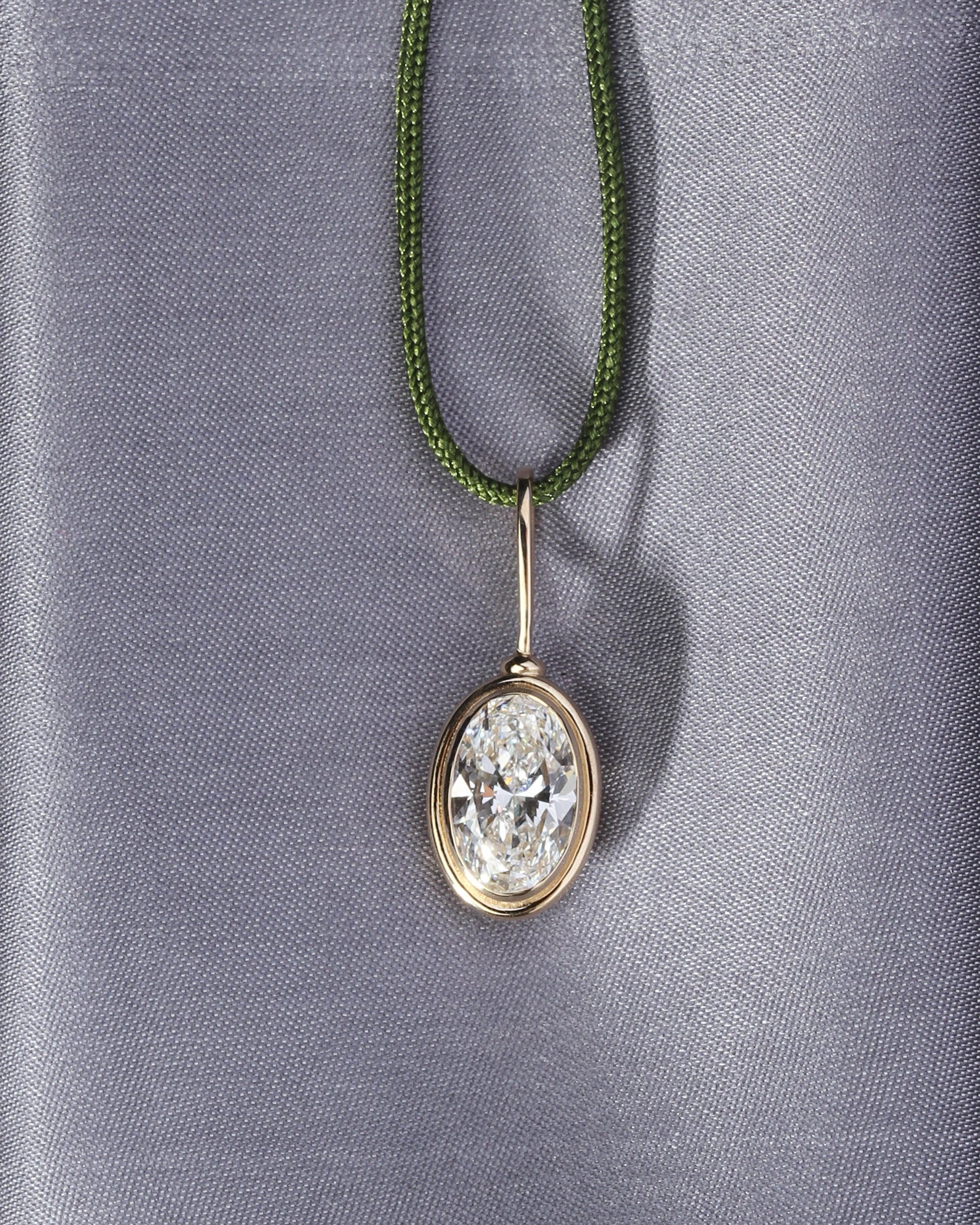 Seren Diamond Pendant Solid Gold