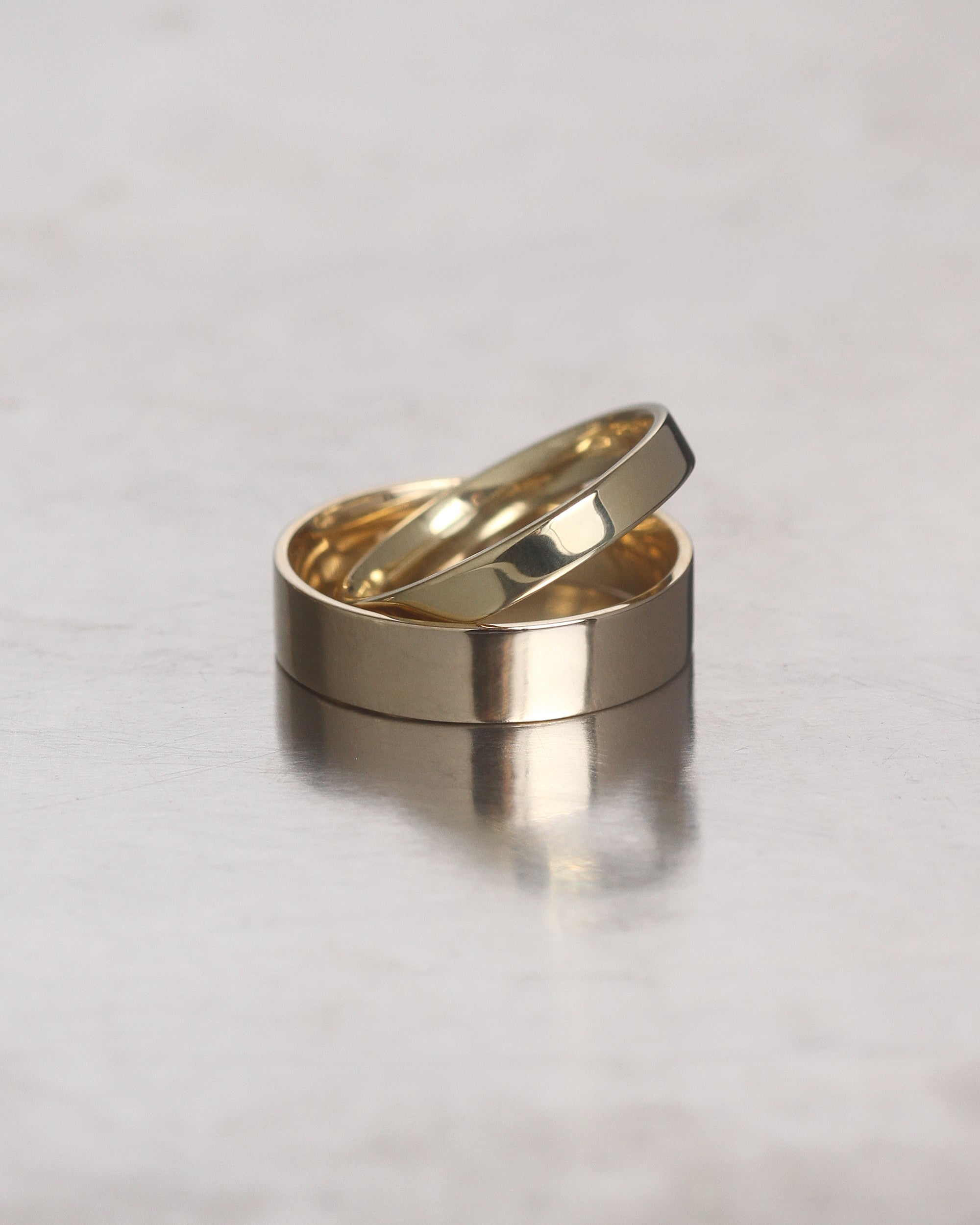 Cigar 5mm Band Solid Gold