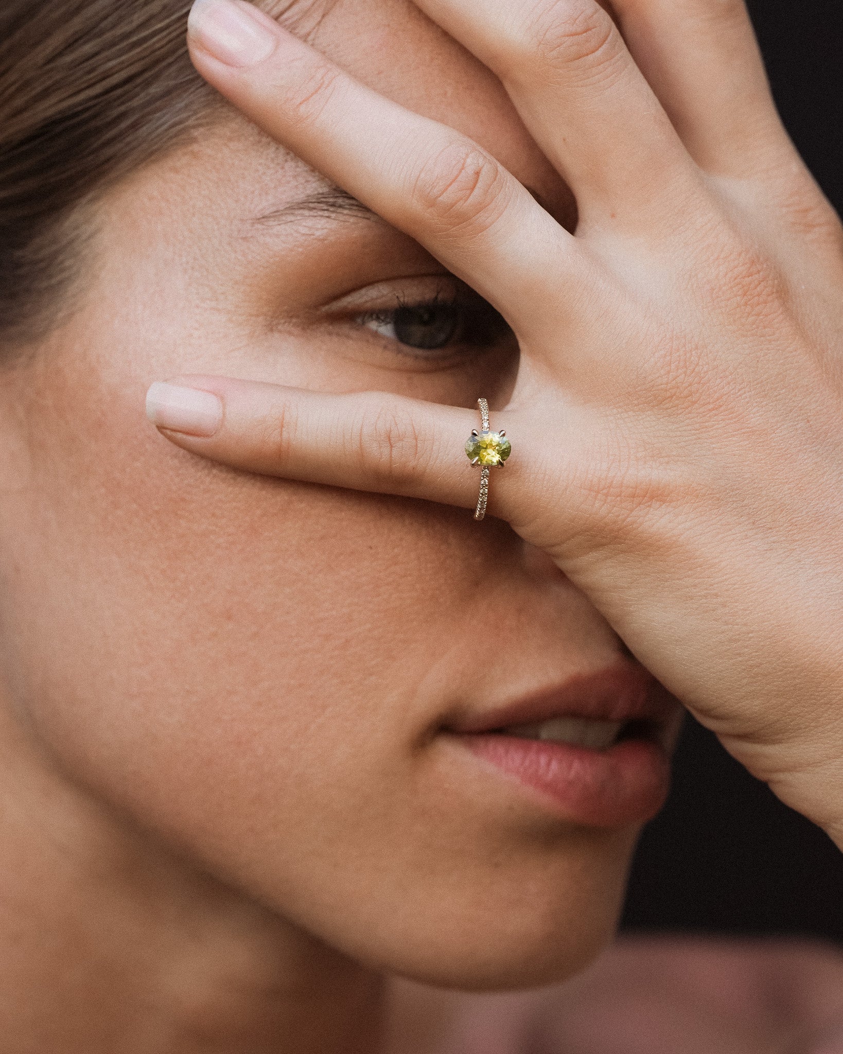 Adama Oval Ring 1.22ct Lime Sapphire Diamond Solid Gold