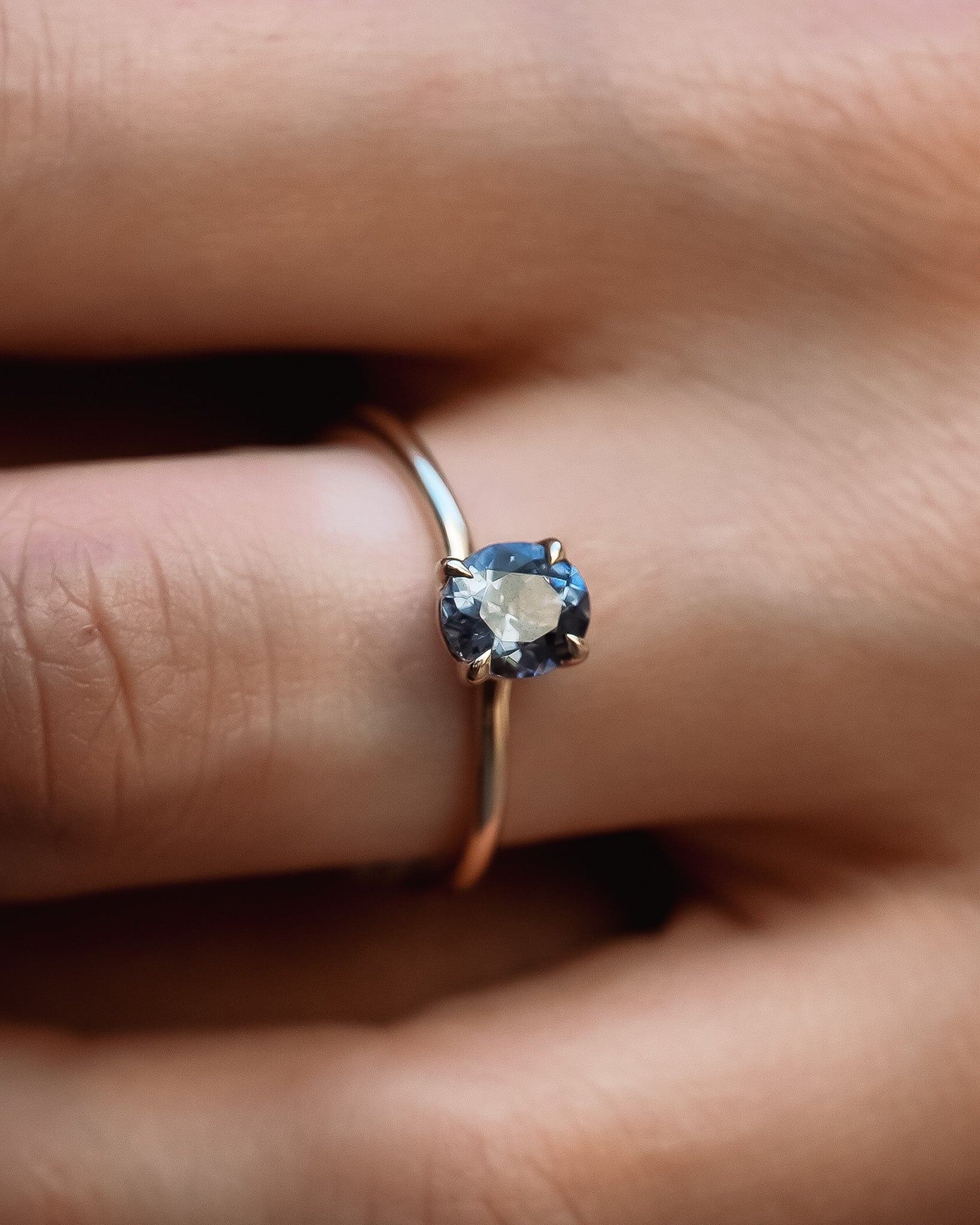 Adama Oval Ring Solitaire 0.9ct Blue Spinel Solid Gold