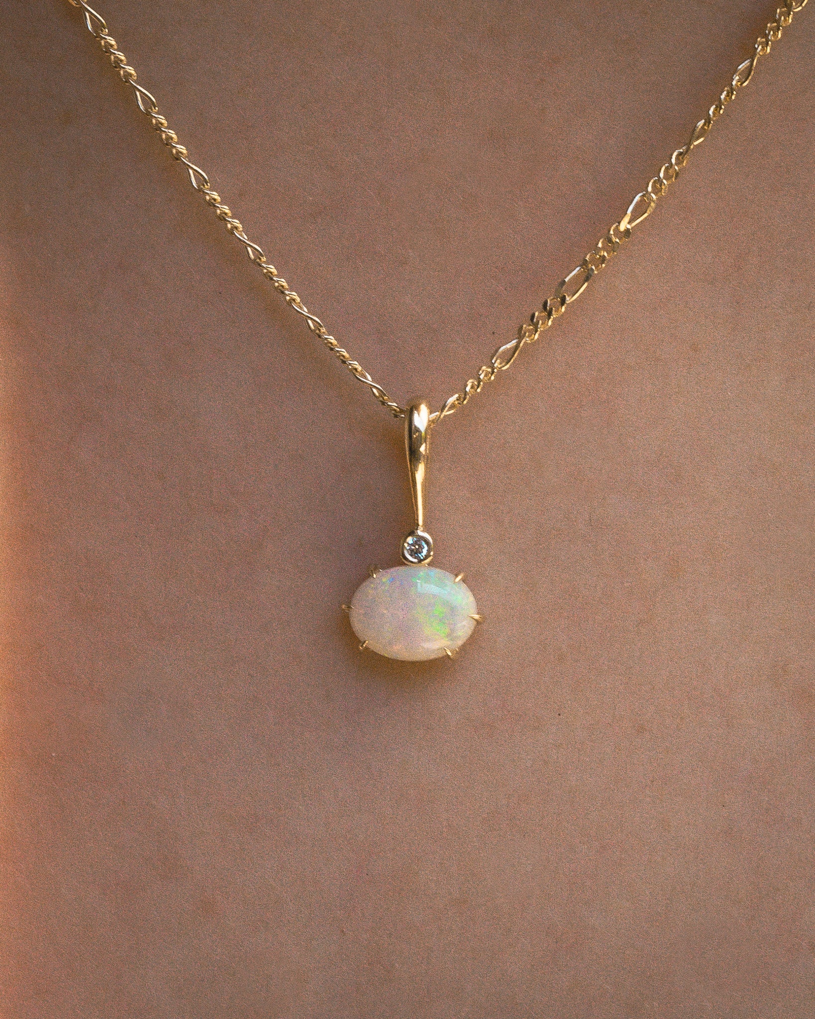 Astra Oval Pendant Opal Diamond Solid Gold