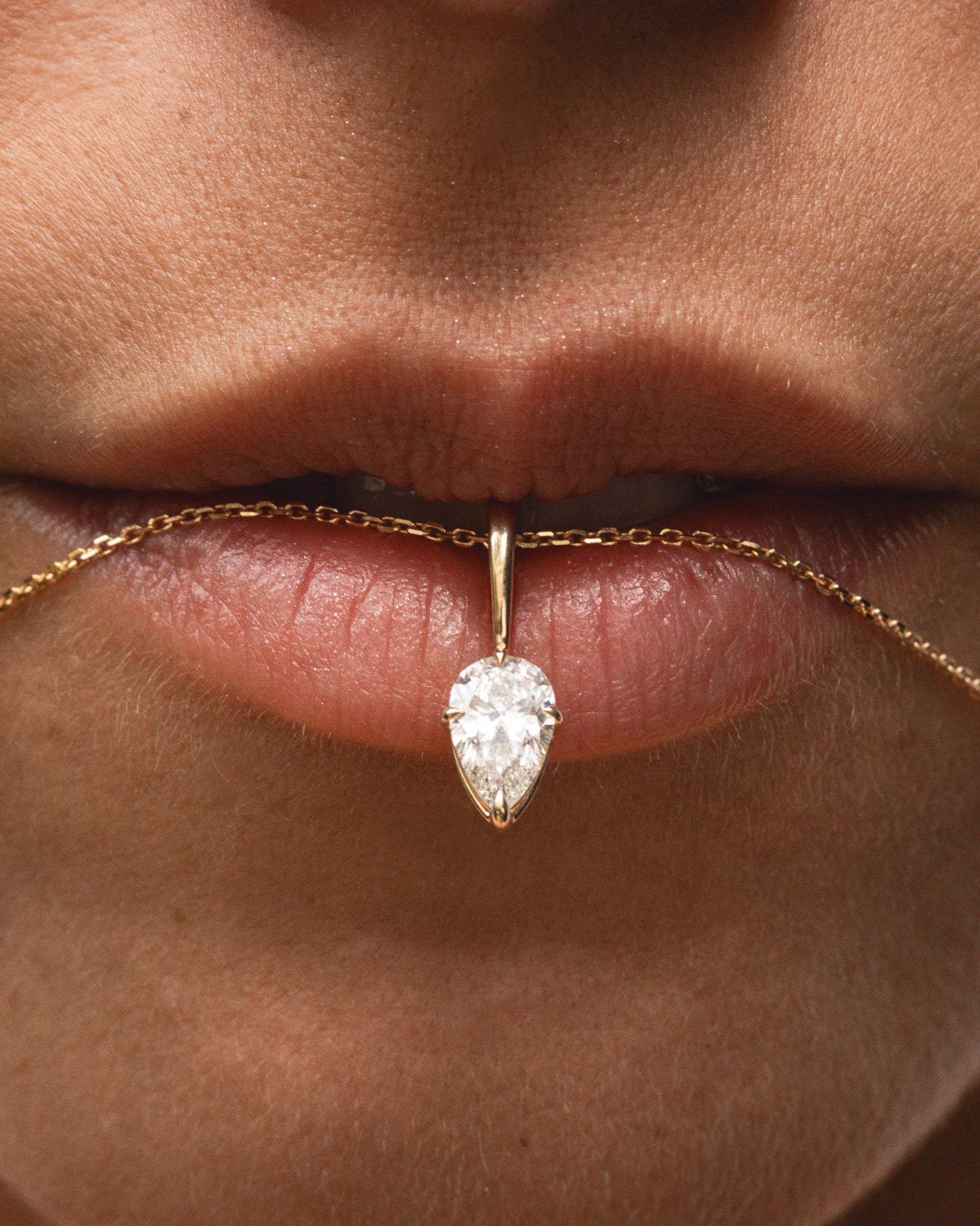 Astra Pear Pendant Diamond Solid Gold